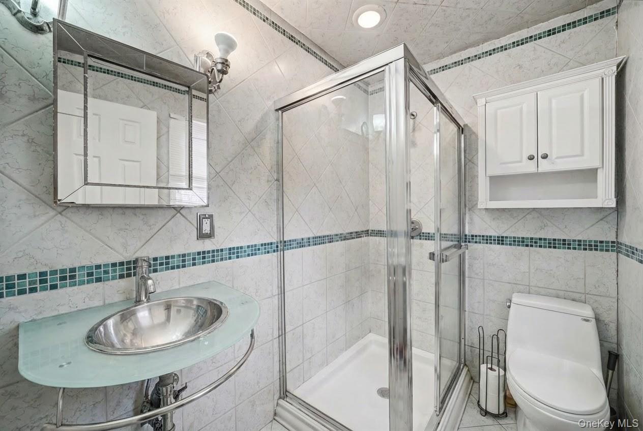 #14 photo, 6 Kakiat Lane, Spring Valley , NY 10977