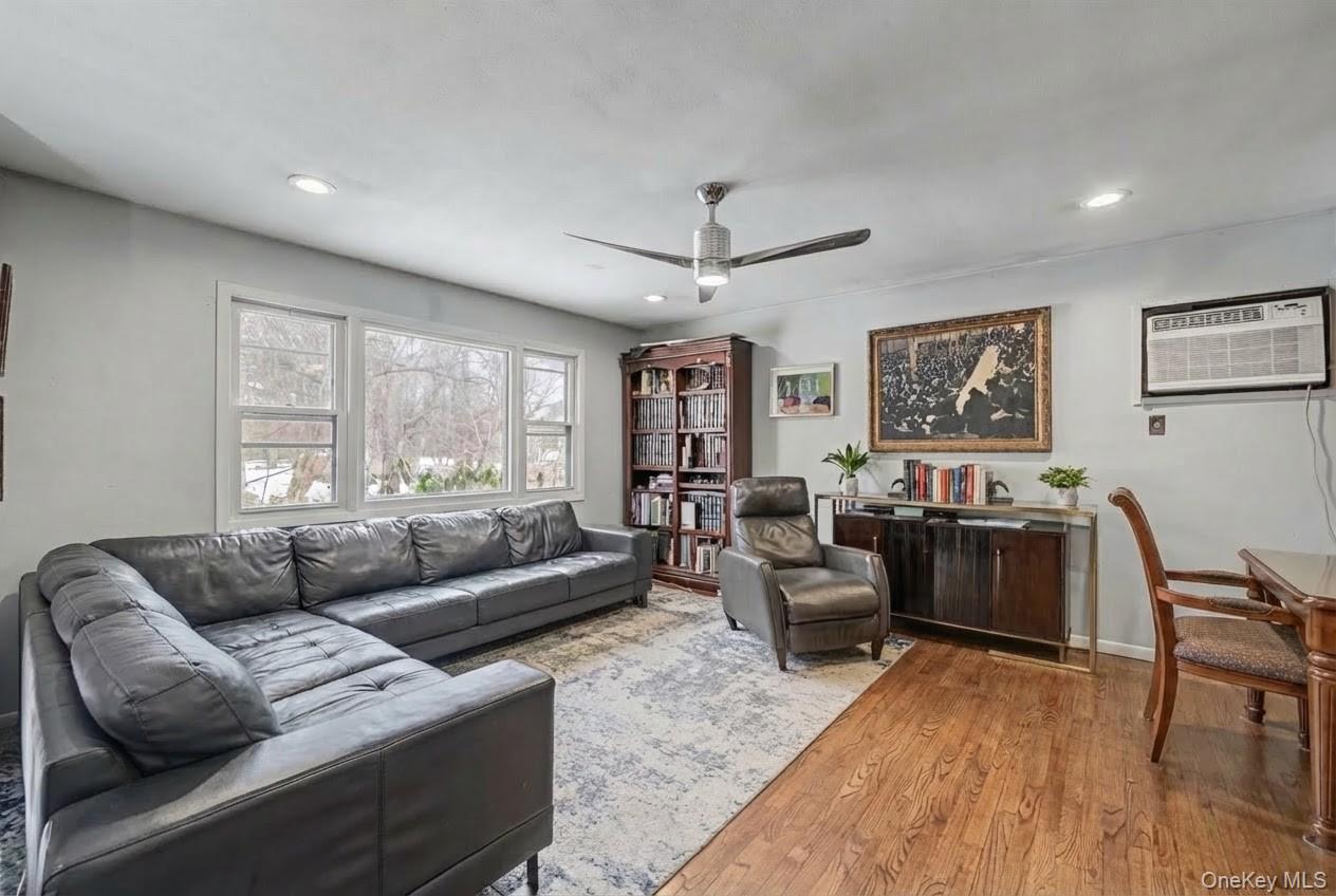 #4 photo, 6 Kakiat Lane, Spring Valley , NY 10977