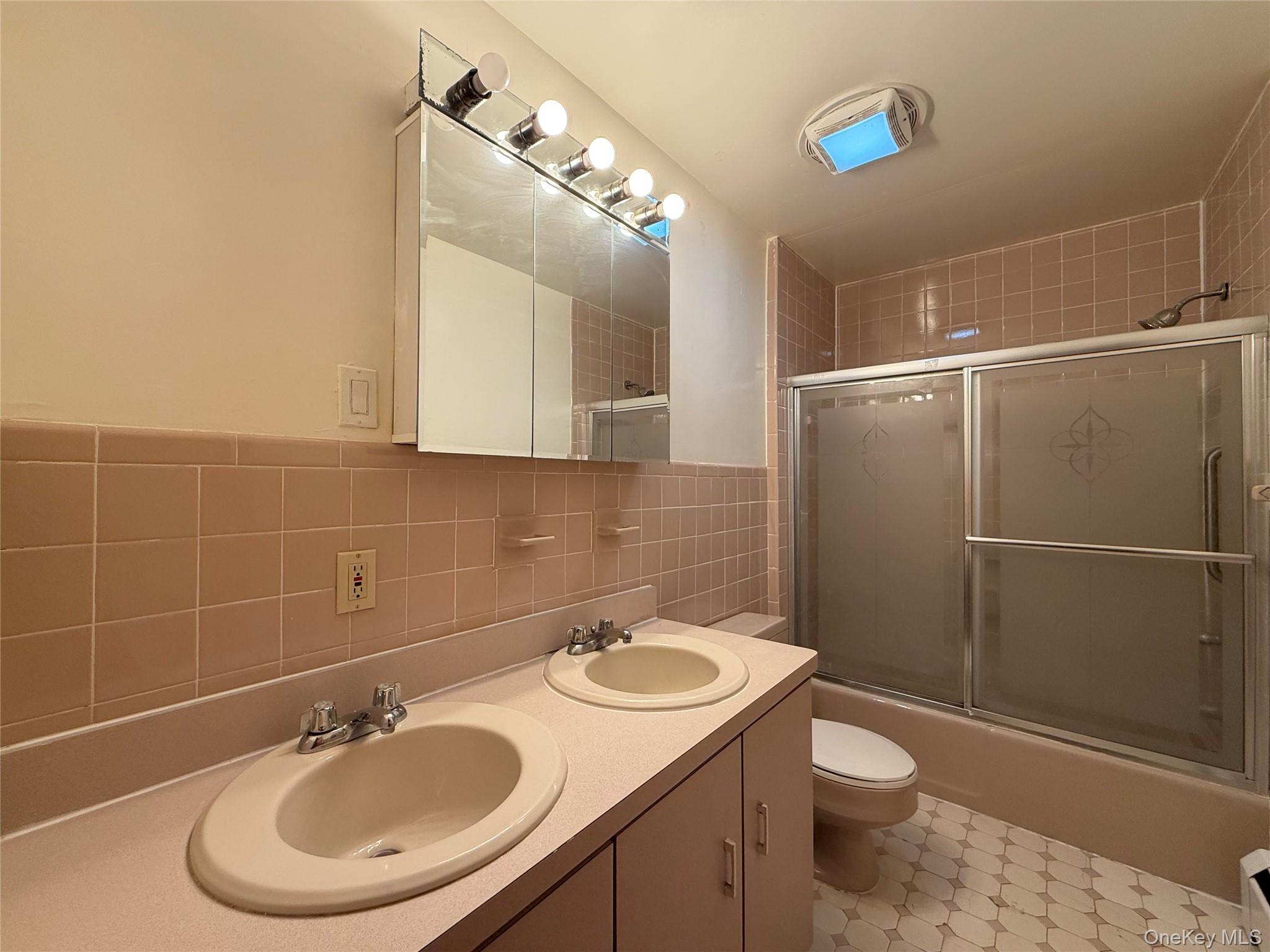 #18 photo, 15 North Street, Monticello , NY 12701