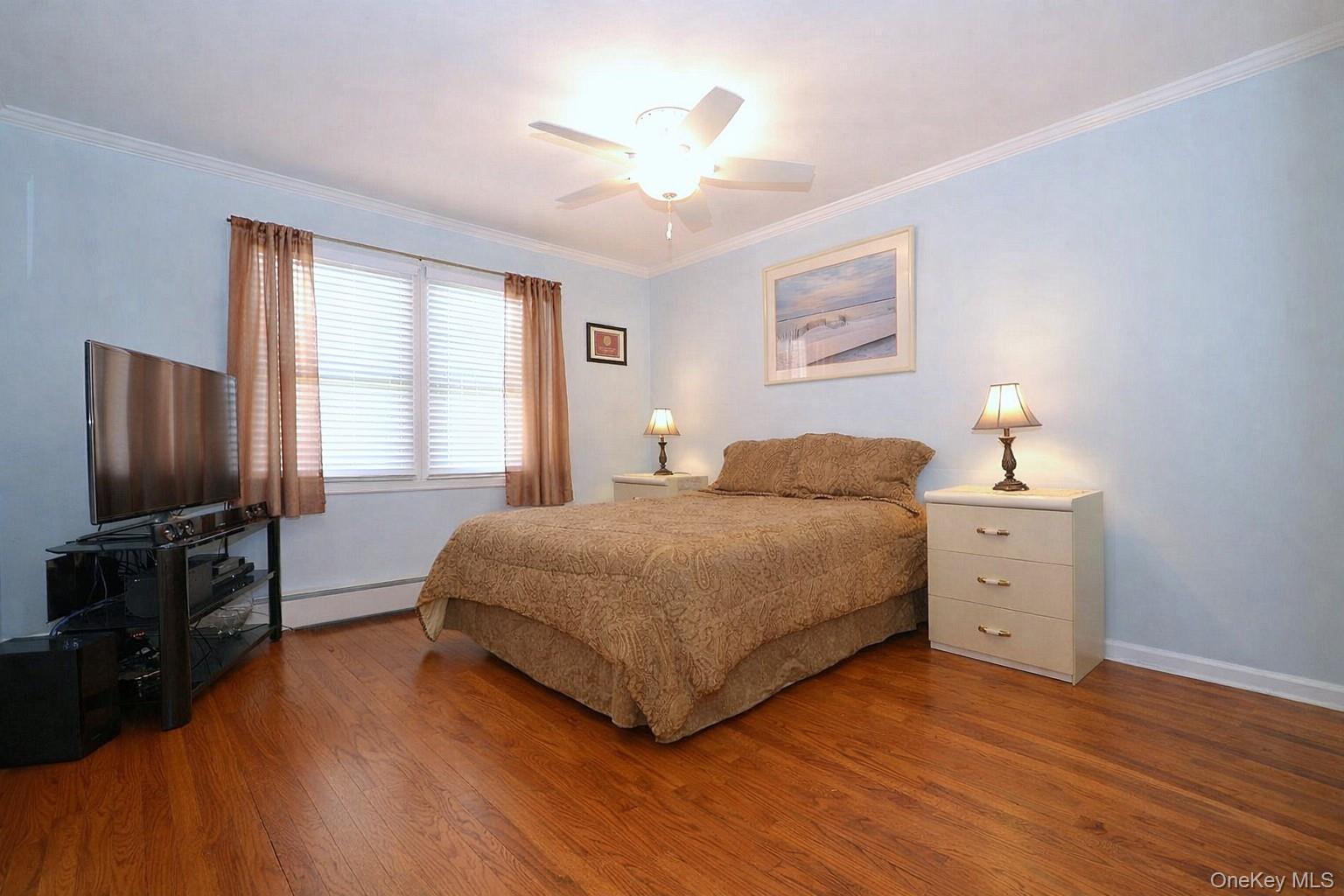 #6 photo, 9 Agnes Court, Melville , NY 11747