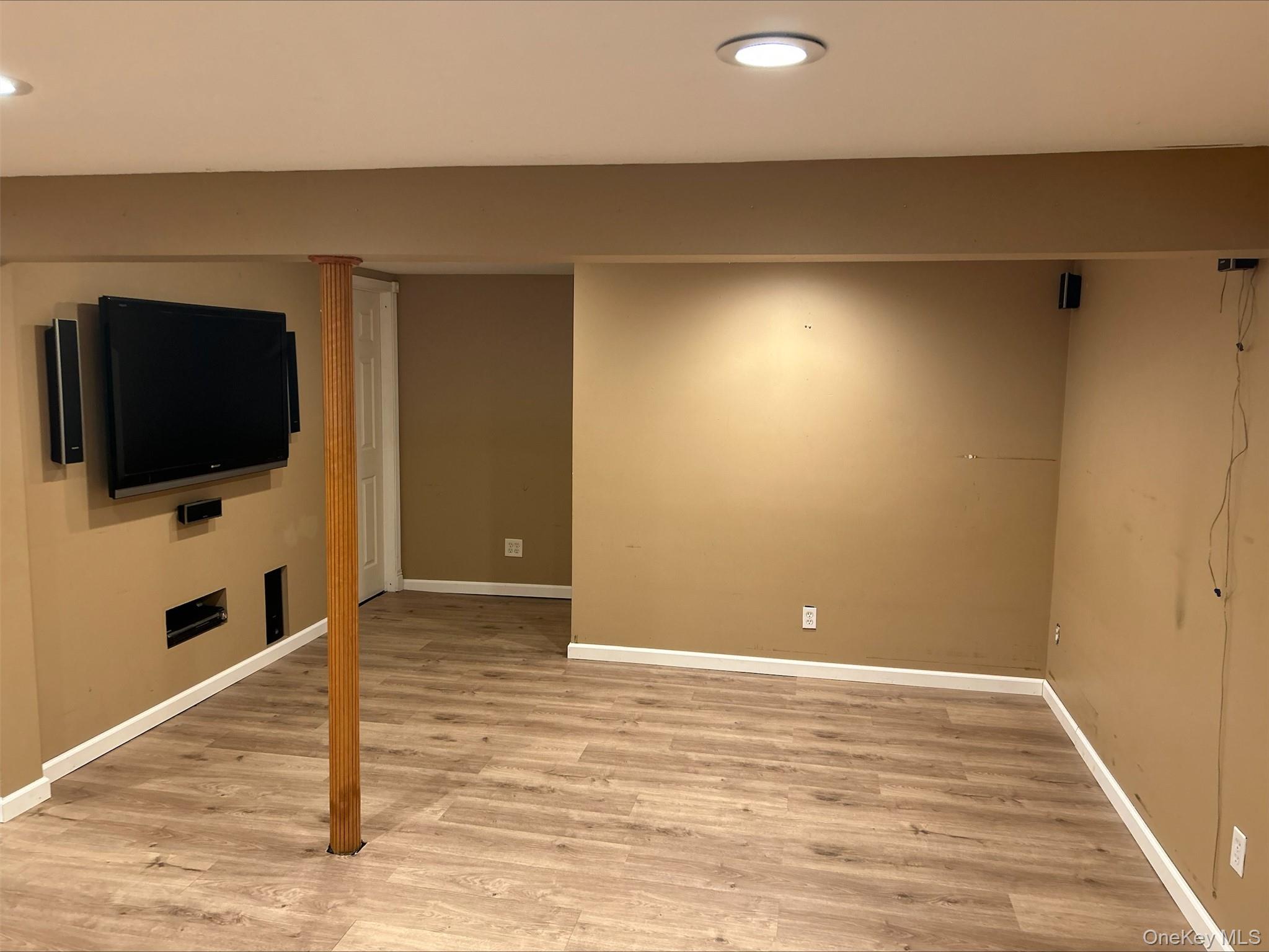 #18 photo, 1458 Hummel Avenue, Holbrook , NY 11741