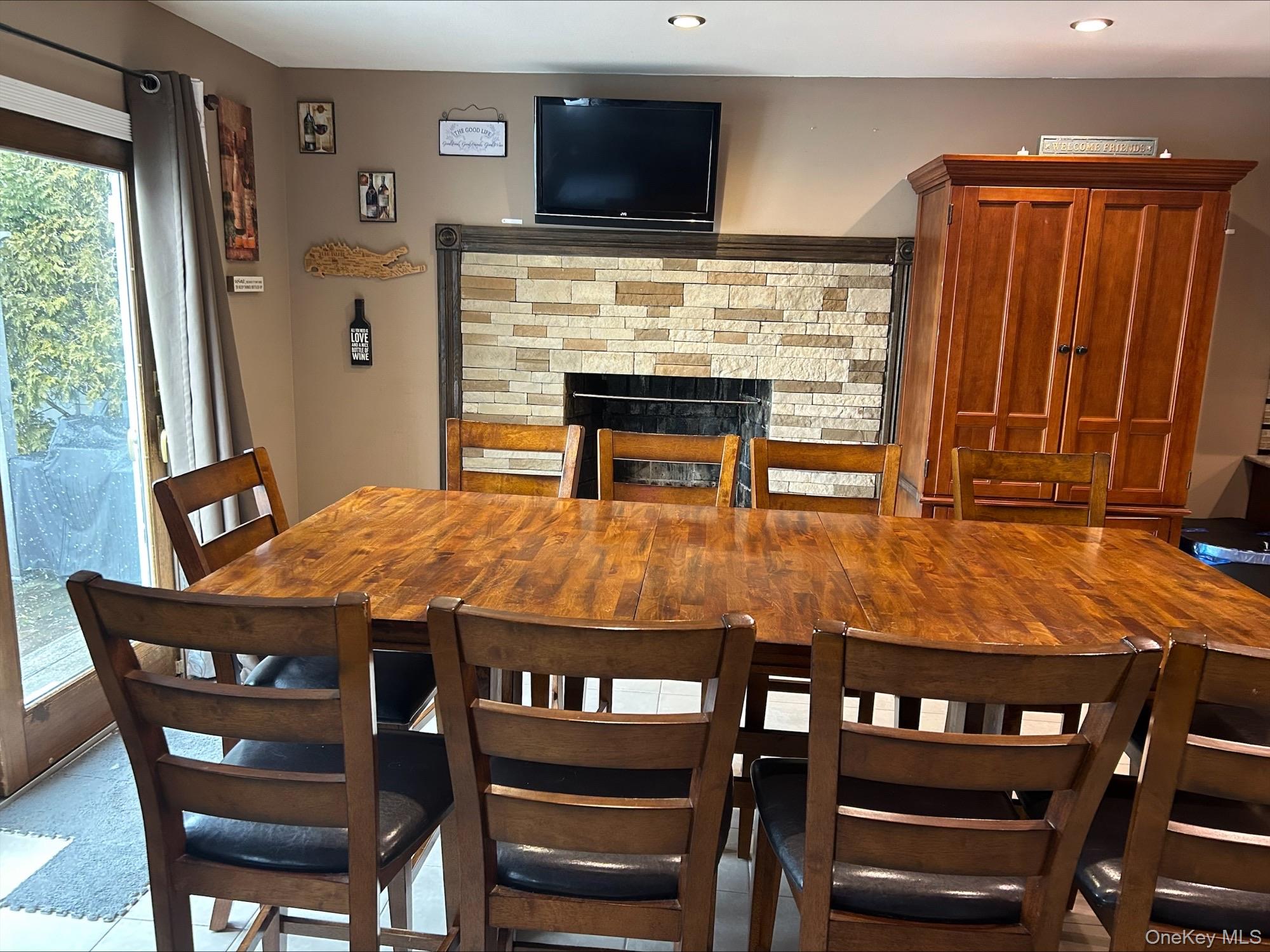 #3 photo, 1458 Hummel Avenue, Holbrook , NY 11741