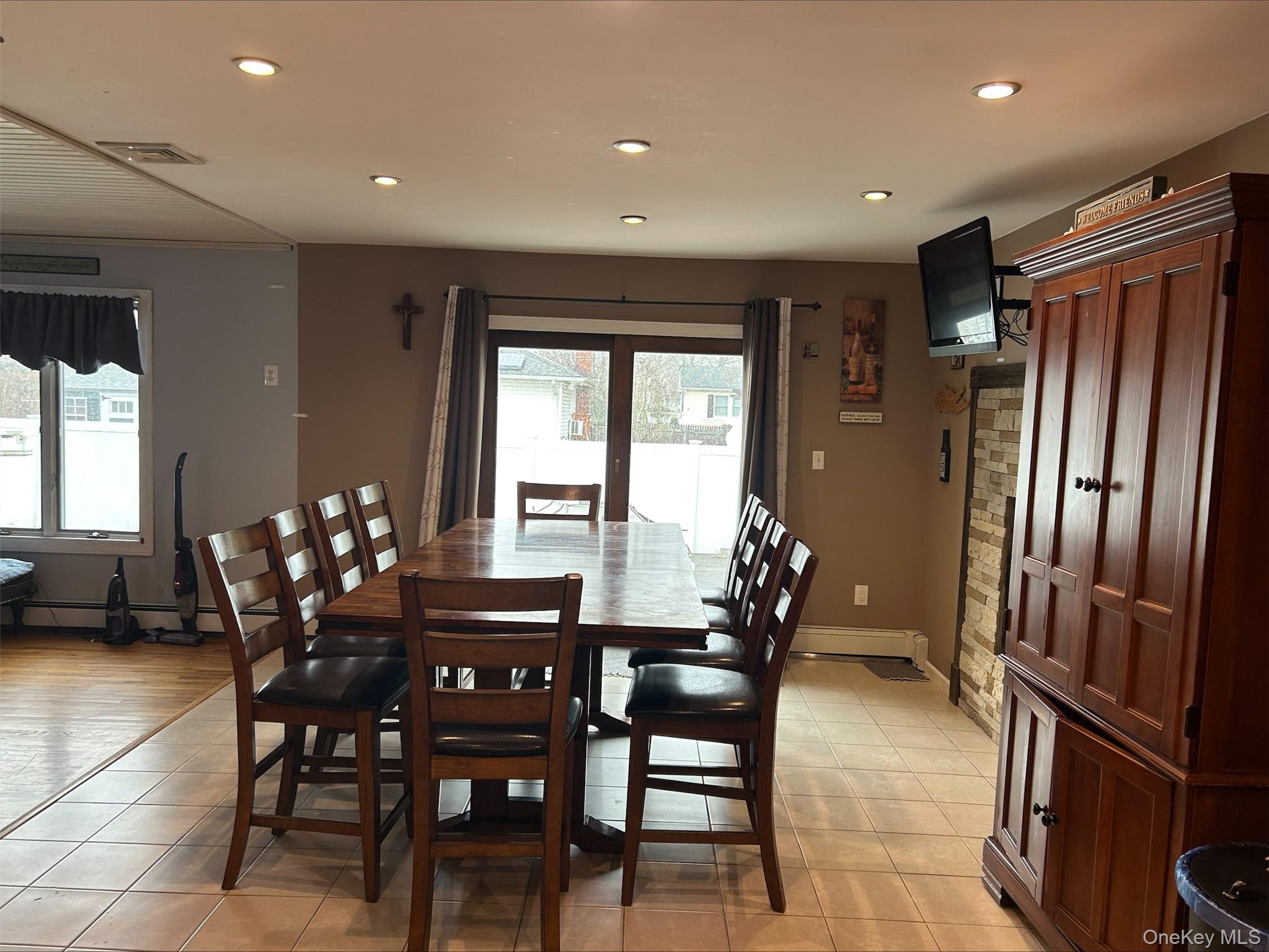 #6 photo, 1458 Hummel Avenue, Holbrook , NY 11741