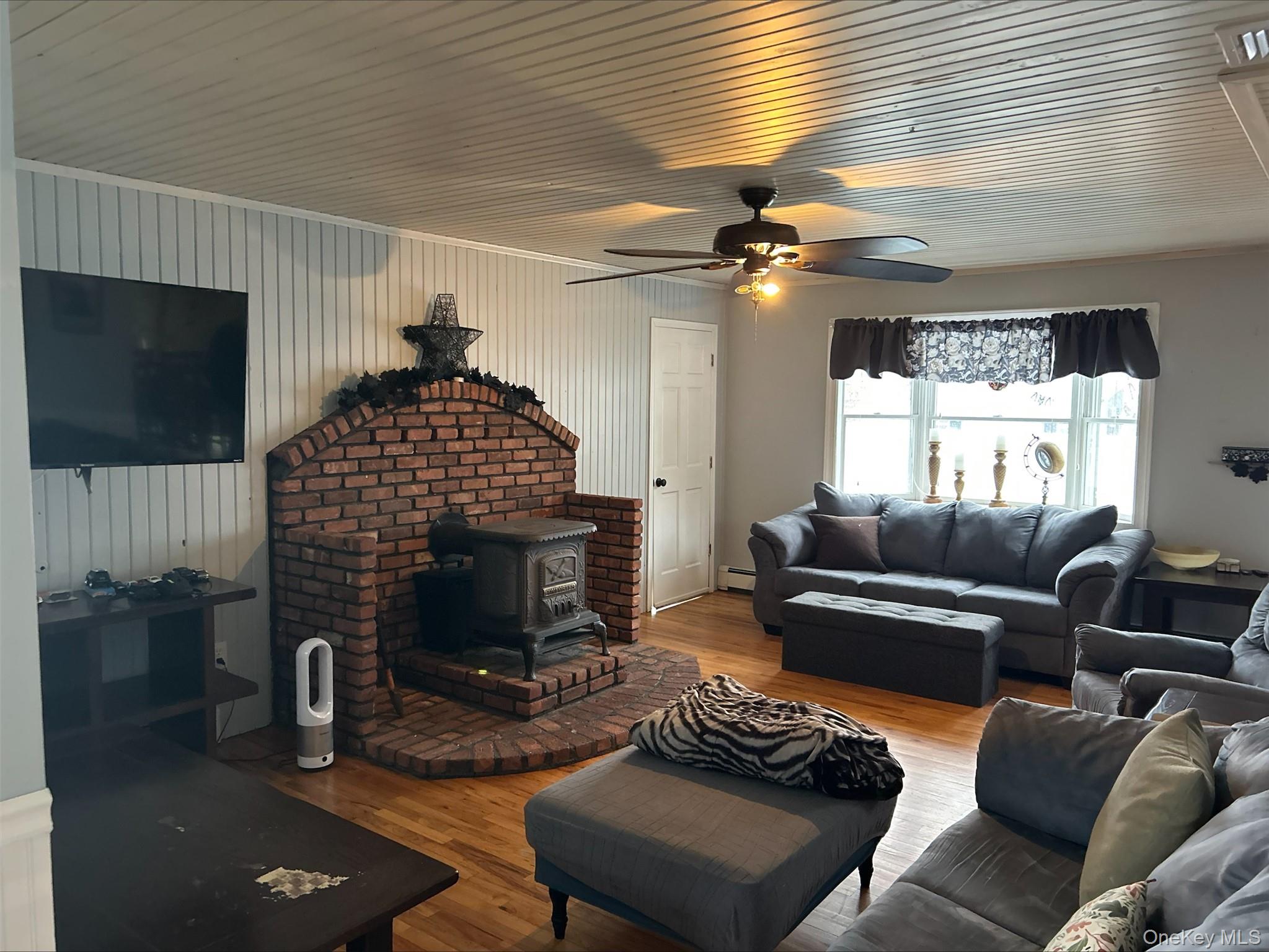 #7 photo, 1458 Hummel Avenue, Holbrook , NY 11741