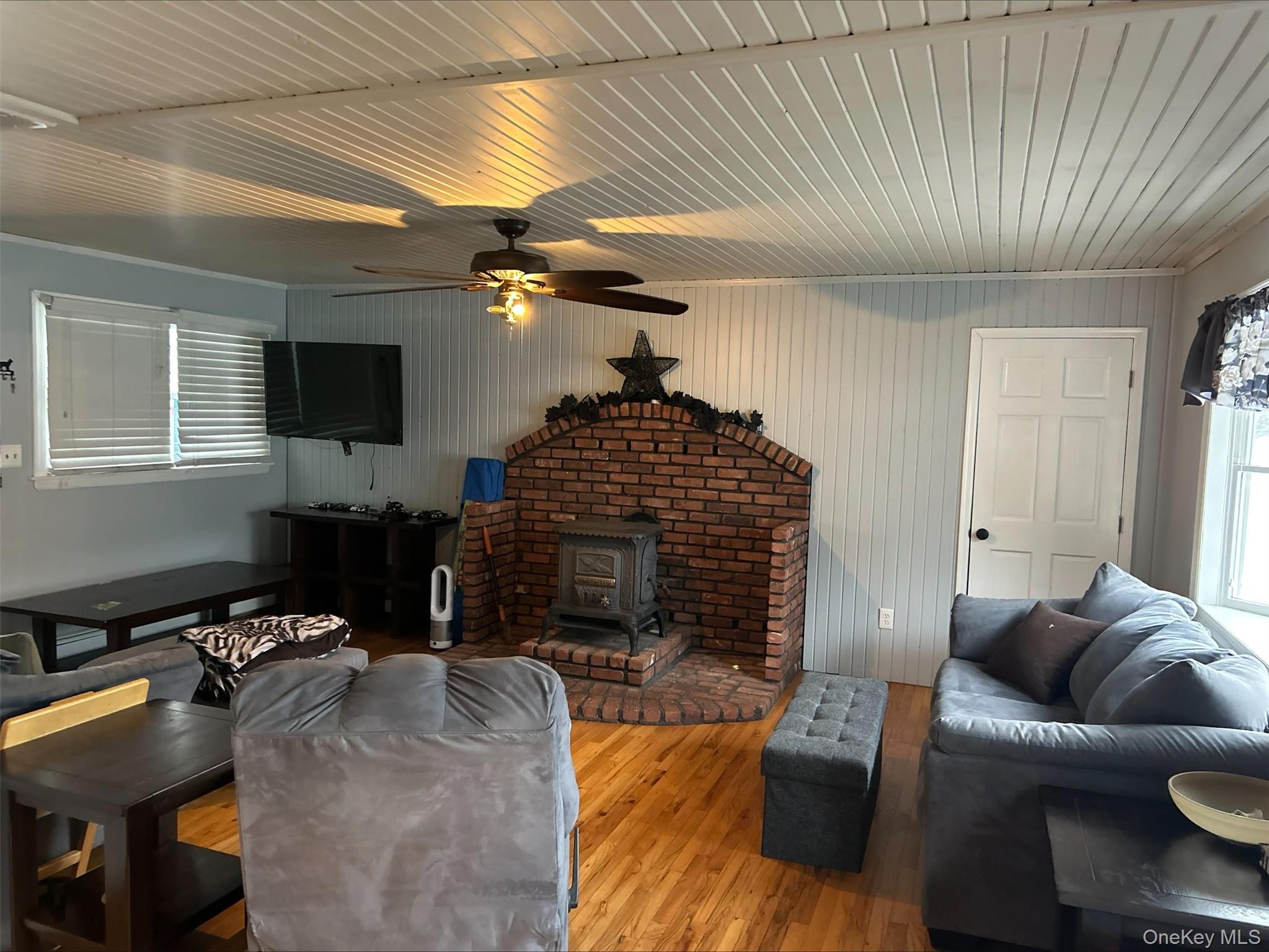 #8 photo, 1458 Hummel Avenue, Holbrook , NY 11741