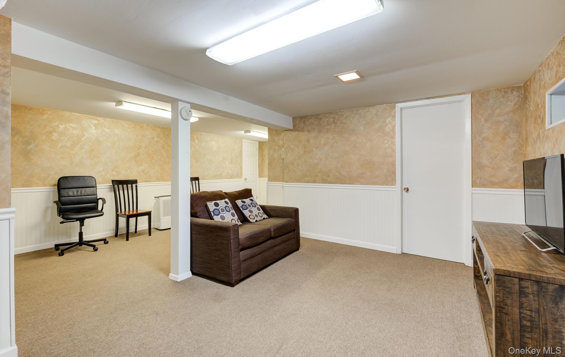 #17 photo, 74 Mulberry Ave., Garden City , NY 11530