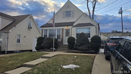 #3 photo, 32 Butler Boulevard, Elmont , NY 11003