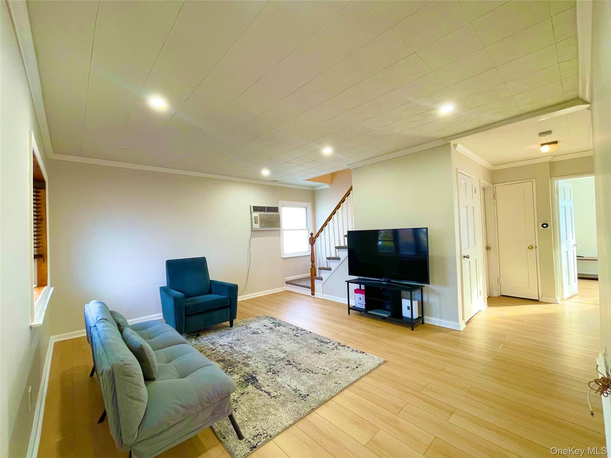 #4 photo, New Hyde Park, New Hyde Park , NY 11040