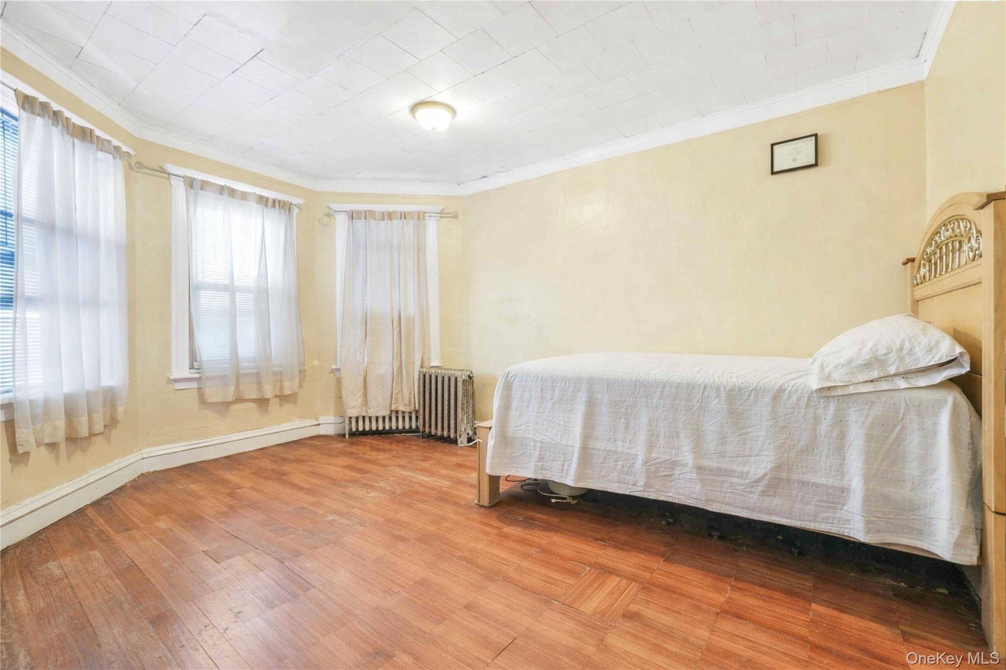 #11 photo, 9612 34th Avenue, كوينز Corona , NY 11368