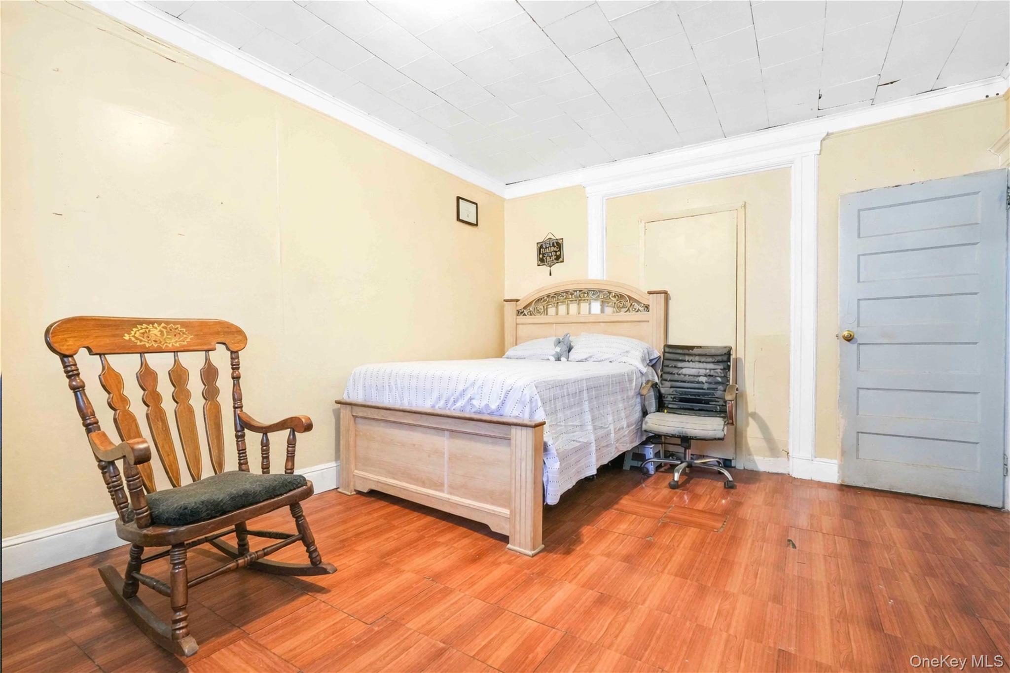 #13 photo, 9612 34th Avenue, كوينز Corona , NY 11368