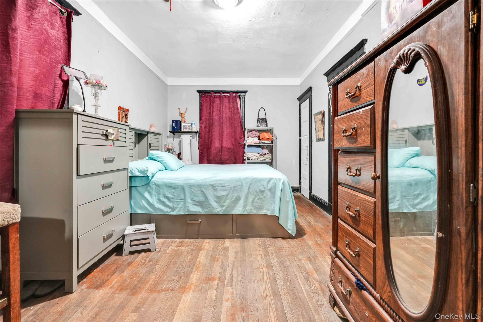 #4 photo, 9612 34th Avenue, كوينز Corona , NY 11368