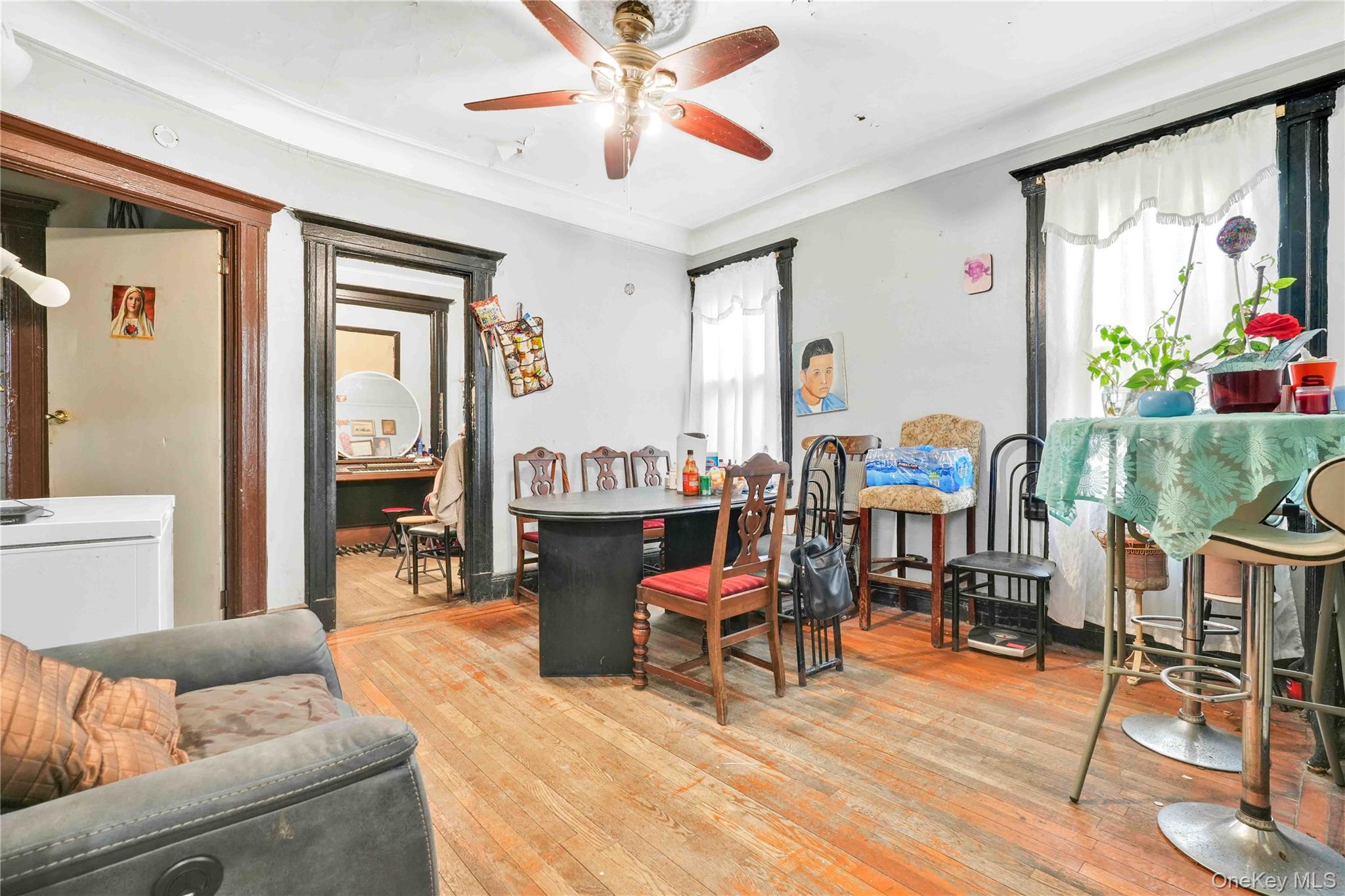 #9 photo, 9612 34th Avenue, كوينز Corona , NY 11368