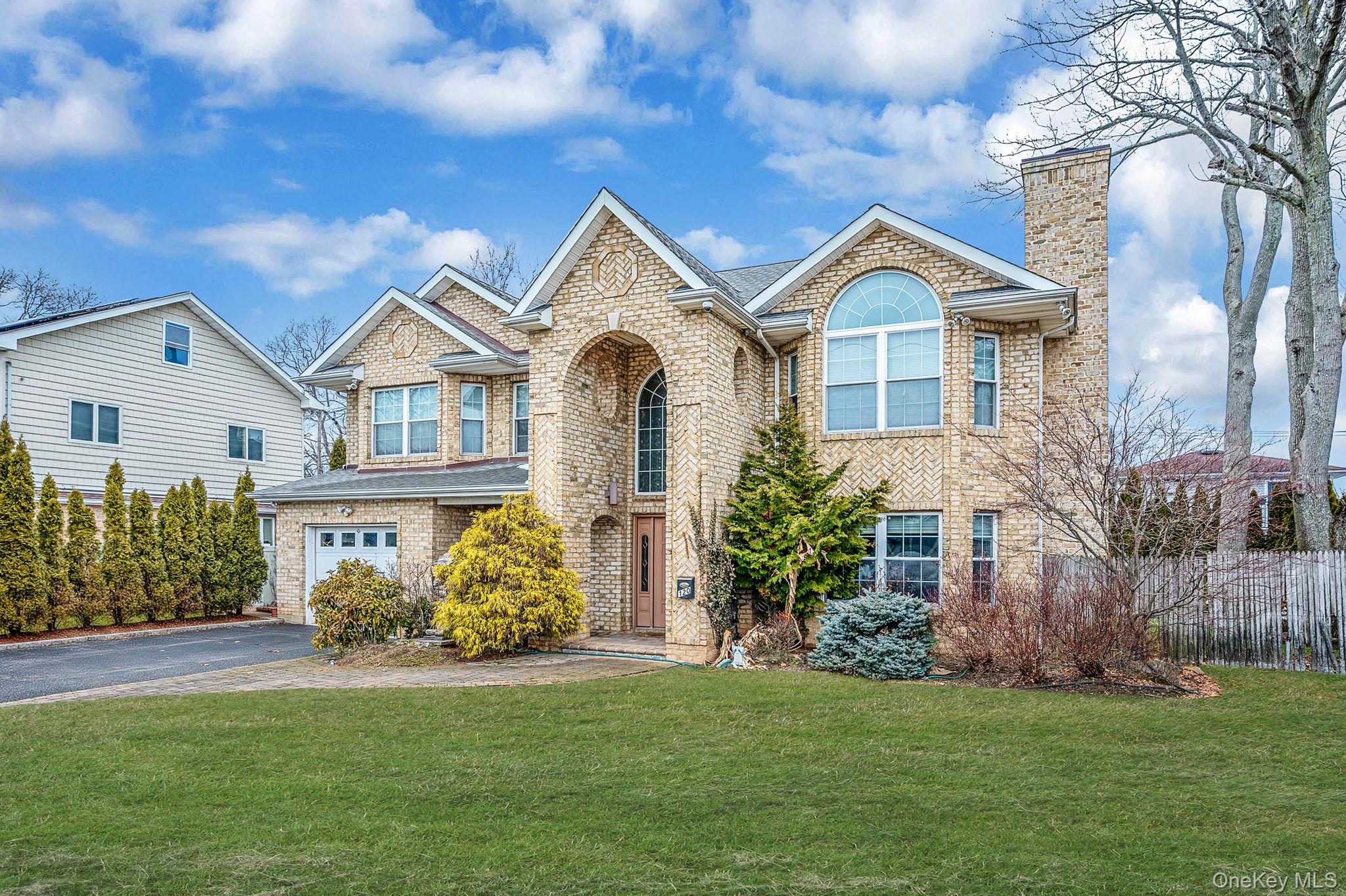 #2 photo, 120 Waldo Street, Copiague , NY 11726