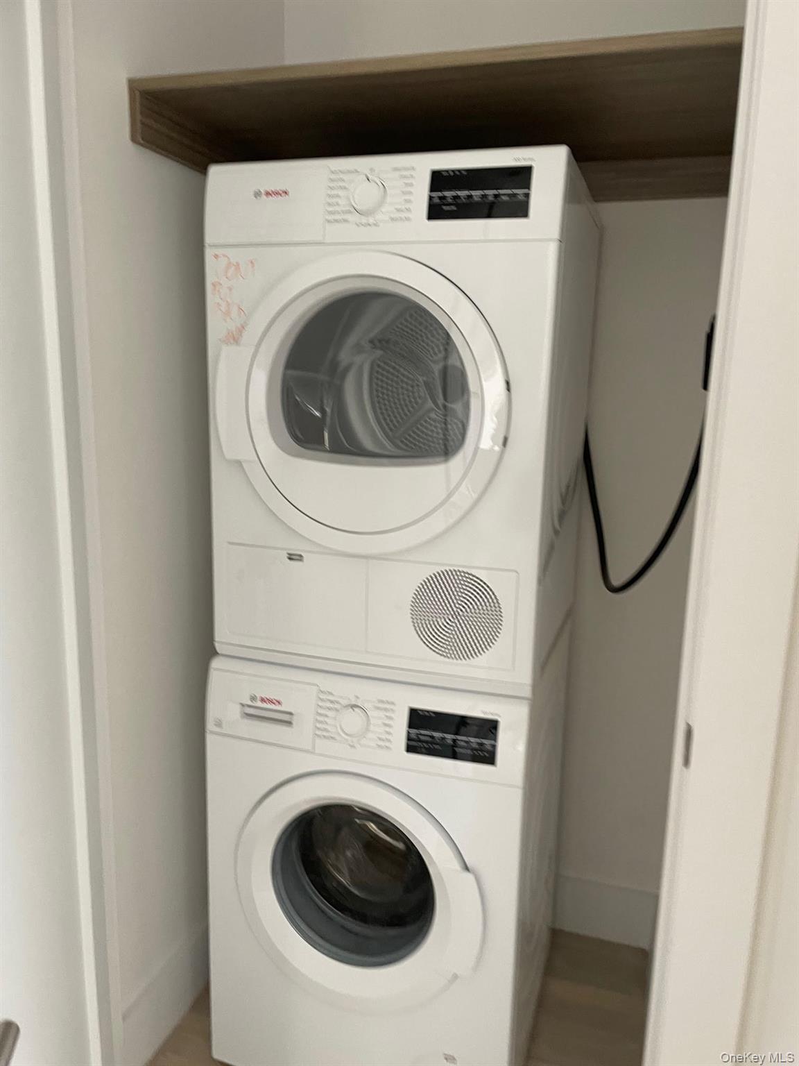 #10 photo, 19-14 21st Road, Astoria , NY 11105