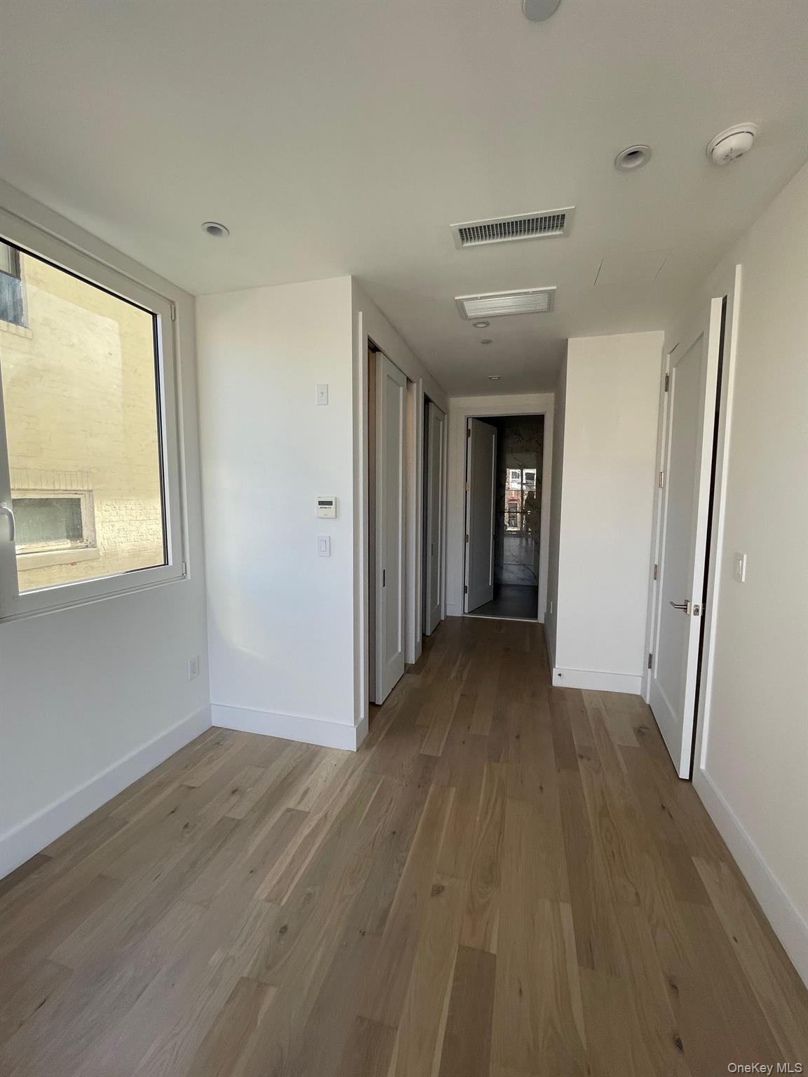 #4 photo, 19-14 21st Road, Astoria , NY 11105