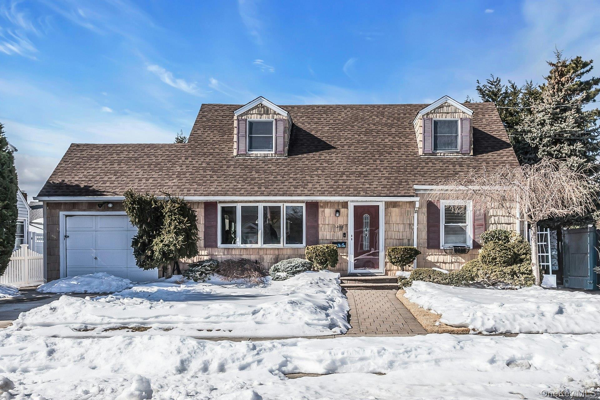 #1 photo, 3348 3rd Street, 長島 Oceanside , NY 11572