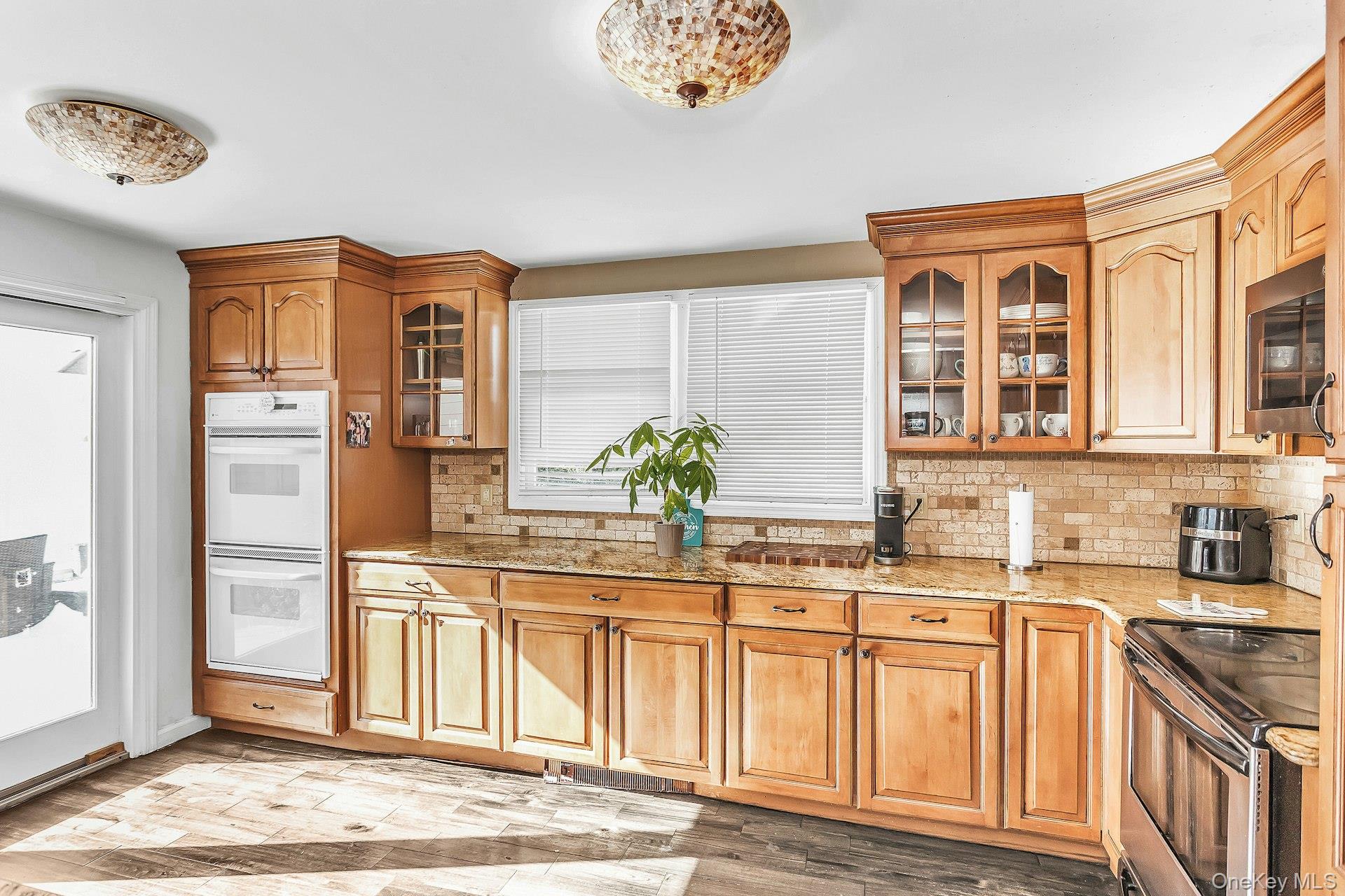 #12 photo, 3348 3rd Street, 長島 Oceanside , NY 11572