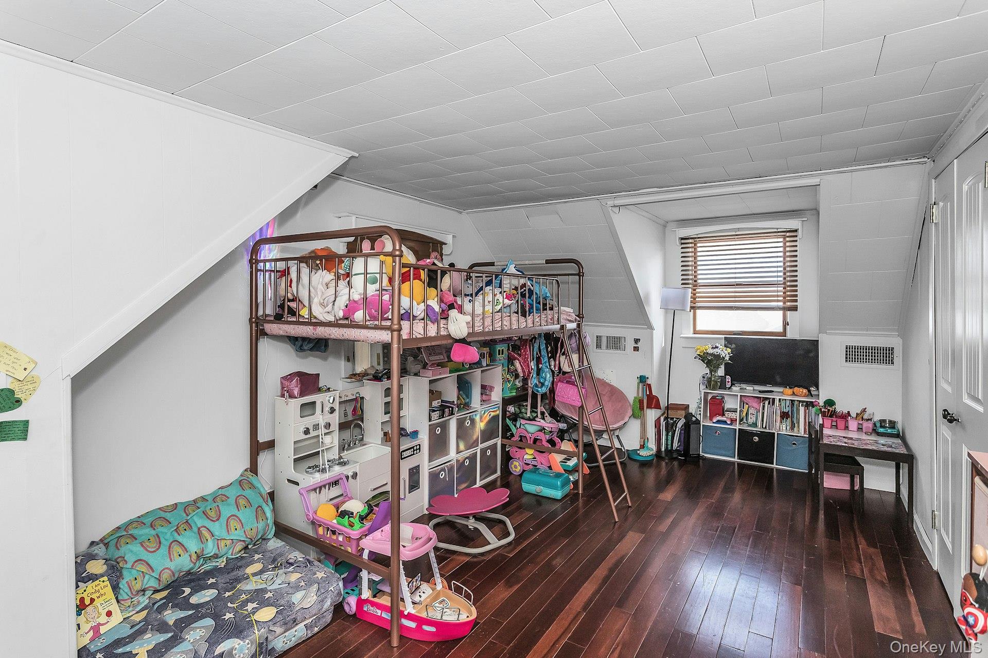 #17 photo, 3348 3rd Street, 長島 Oceanside , NY 11572