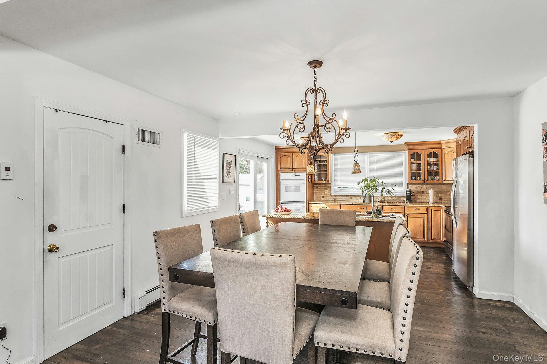 #8 photo, 3348 3rd Street, 長島 Oceanside , NY 11572