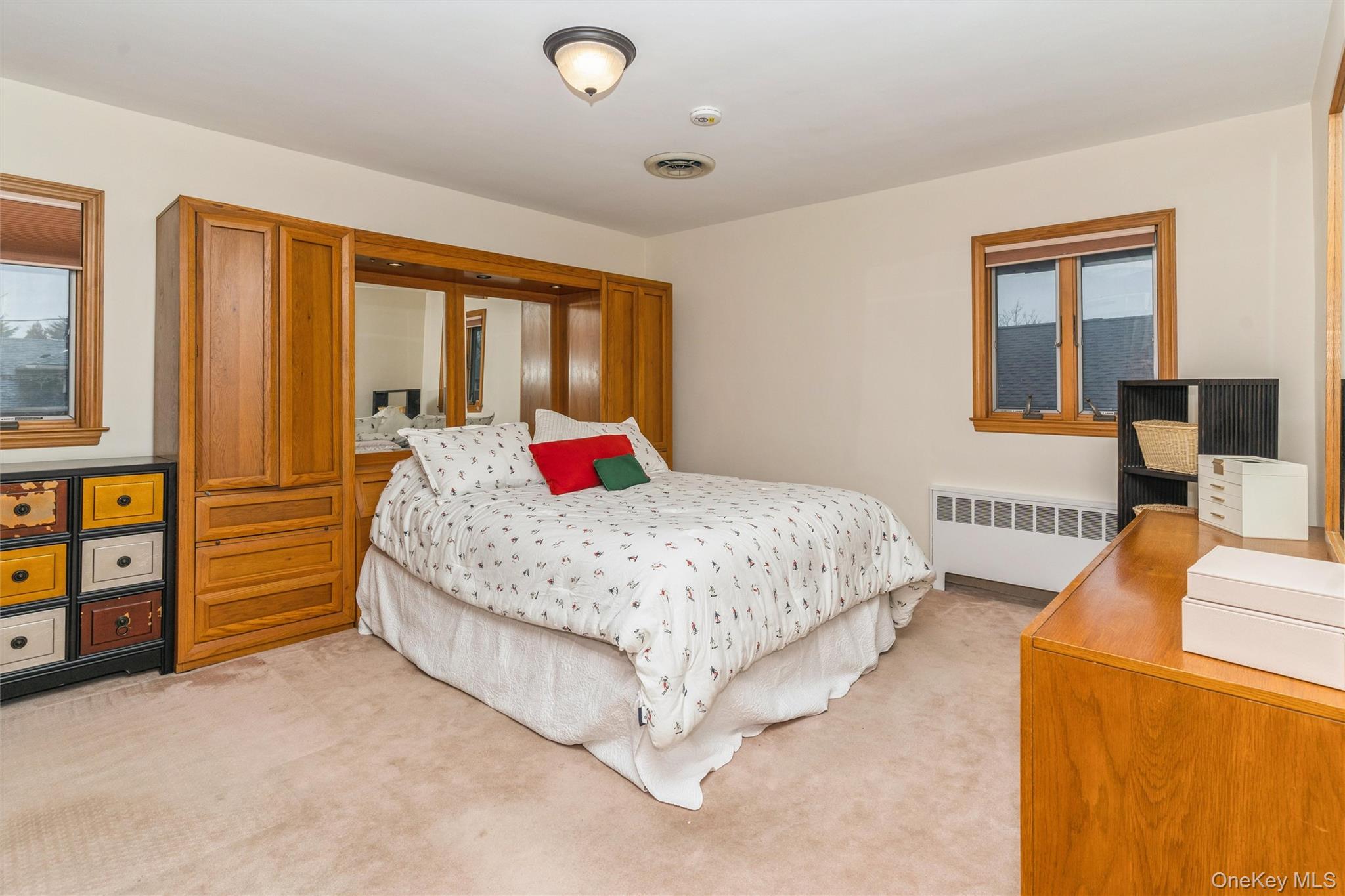 #10 photo, 51 Edgewood Drive, 롱 아일랜드 New Hyde Park , NY 11040