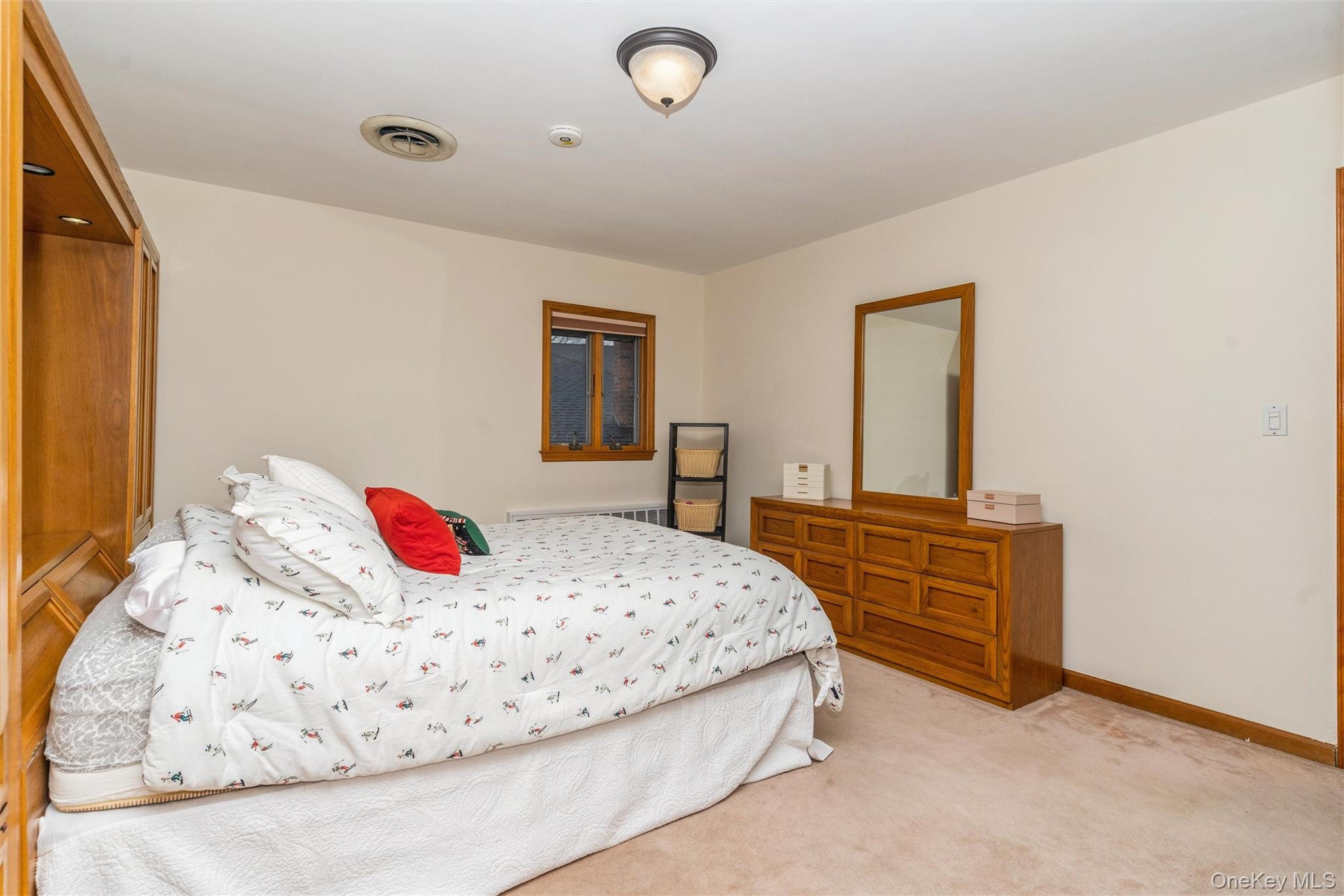 #11 photo, 51 Edgewood Drive, 롱 아일랜드 New Hyde Park , NY 11040