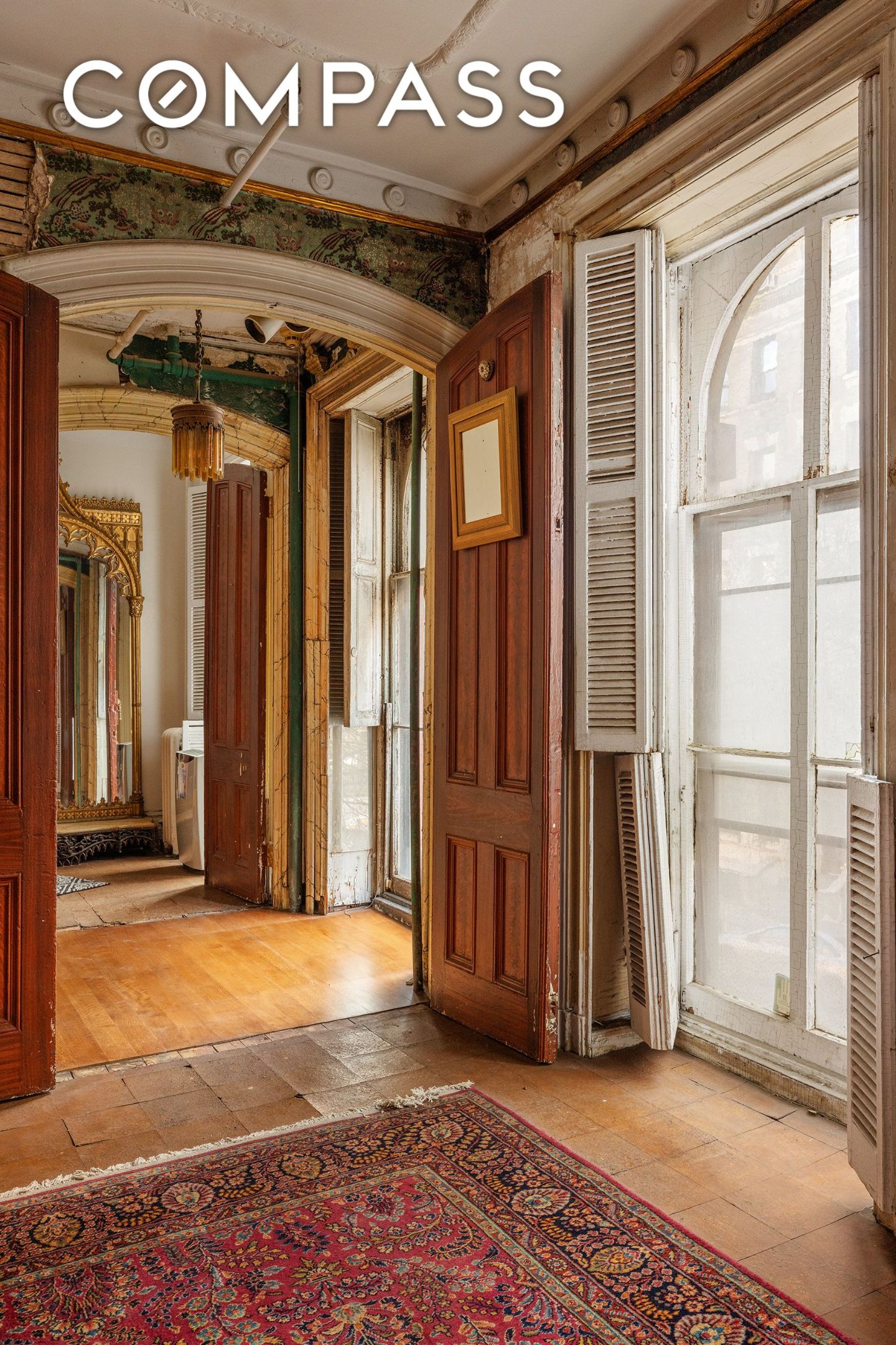 #3 photo, 35 Stuyvesant Street, East Village , NY 10003