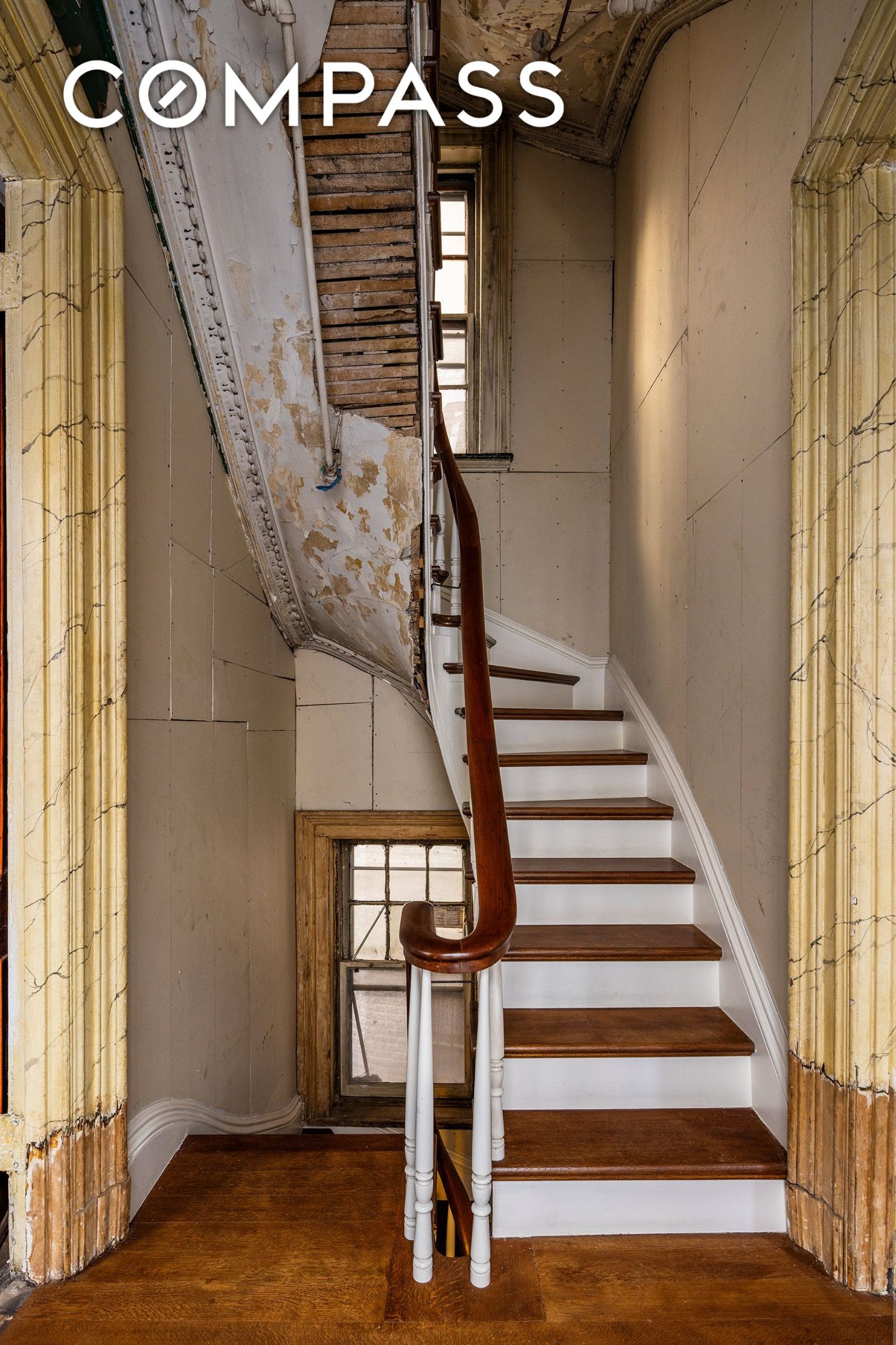 #6 photo, 35 Stuyvesant Street, East Village , NY 10003