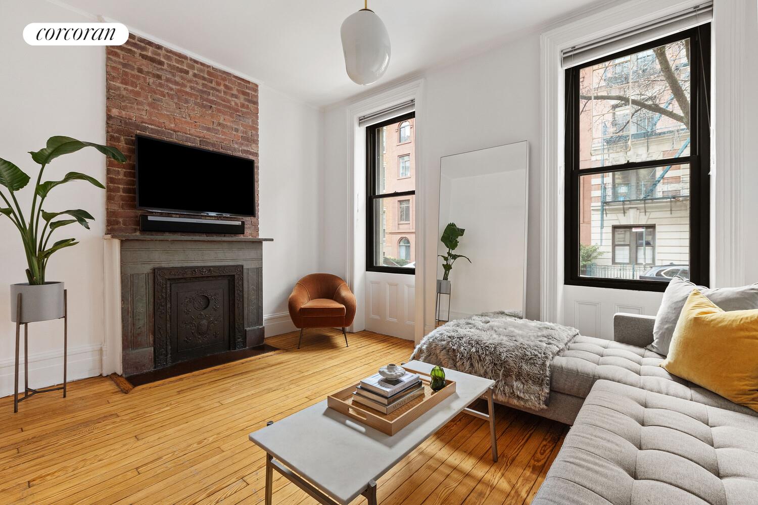 #3 photo, 231 W 21ST Street, Chelsea , NY 10011