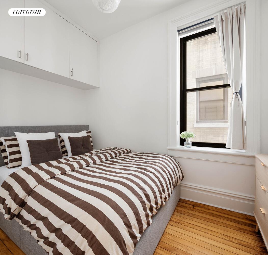 #7 photo, 231 W 21ST Street, Chelsea , NY 10011