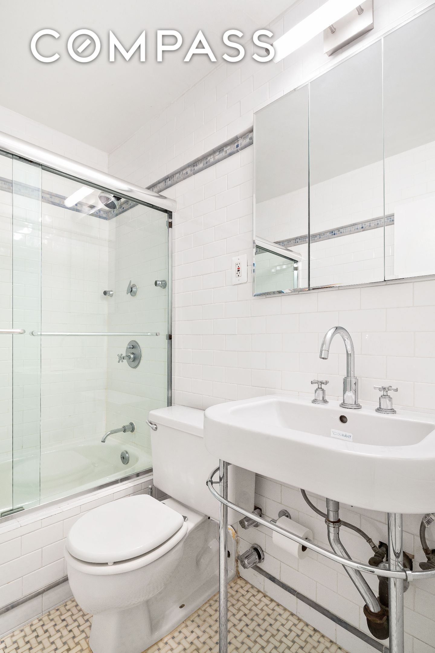 #9 photo, 250 Mercer Street, मैनहटन Greenwich Village , NY 10012