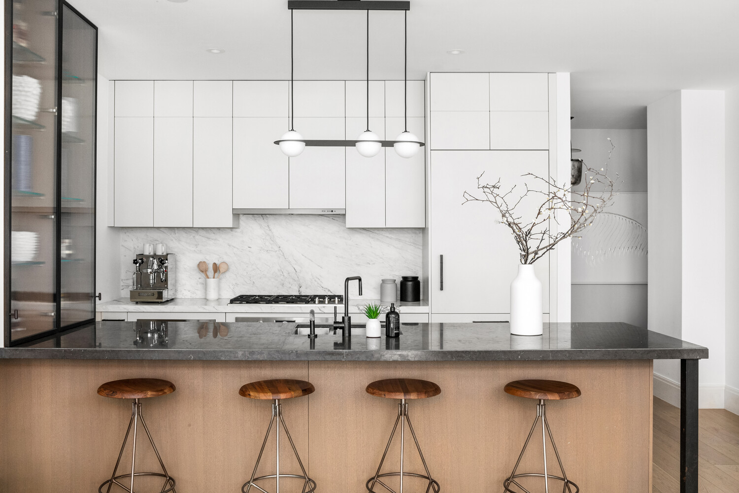 #10 photo, 438 E 12TH Street, मैनहटन East Village , NY 10009