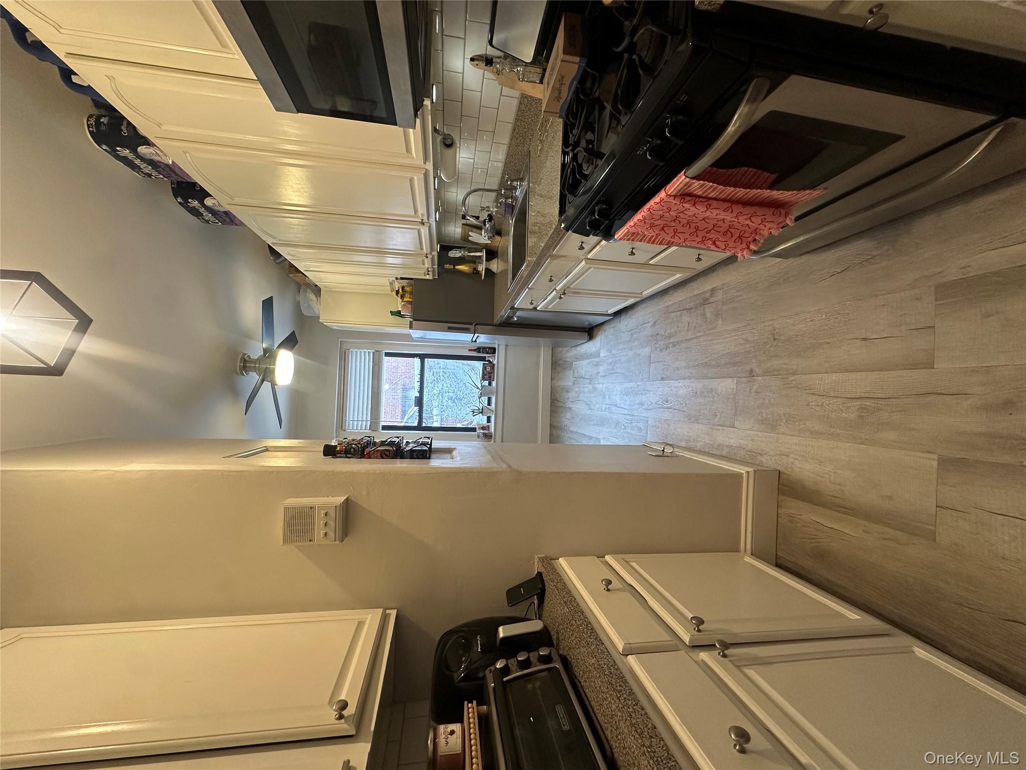 #10 photo, 673 Locust Street, Mount Vernon , NY 10552