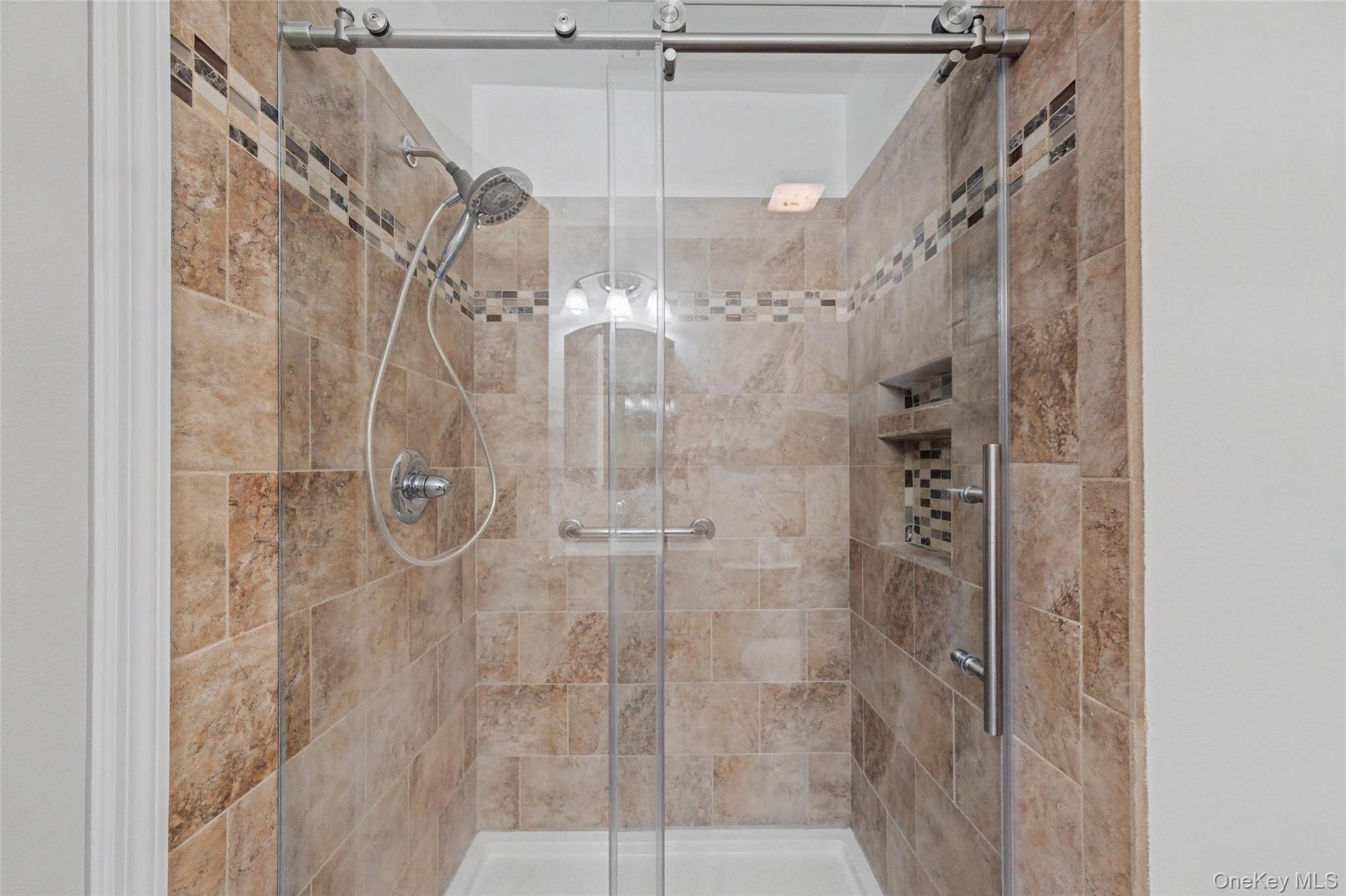 #19 photo, 106 Cartwheel Court, Washingtonville , NY 10992