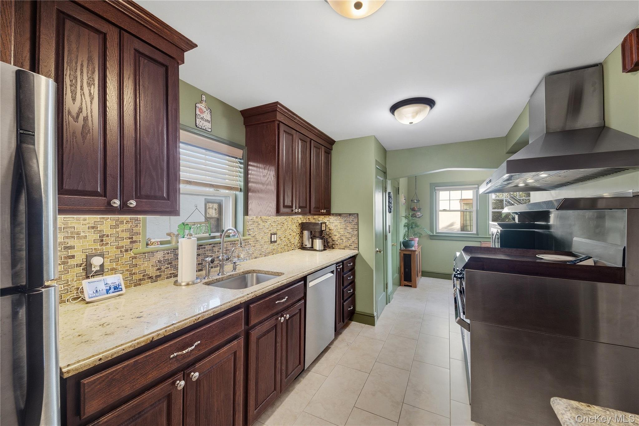 #14 photo, 74 Central Parkway, Mount Vernon , NY 10552