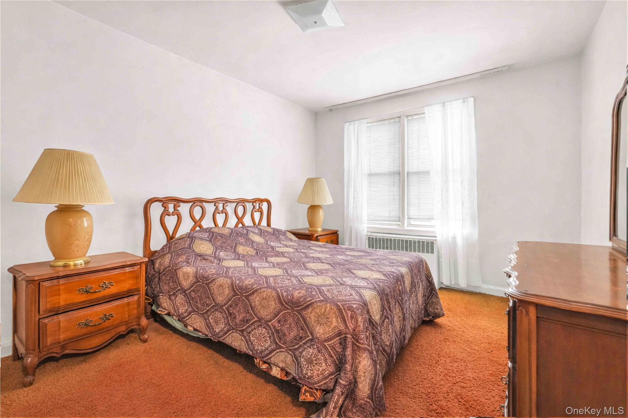 #18 photo, 5649 206th Street, كوينز Oakland Gardens , NY 11364