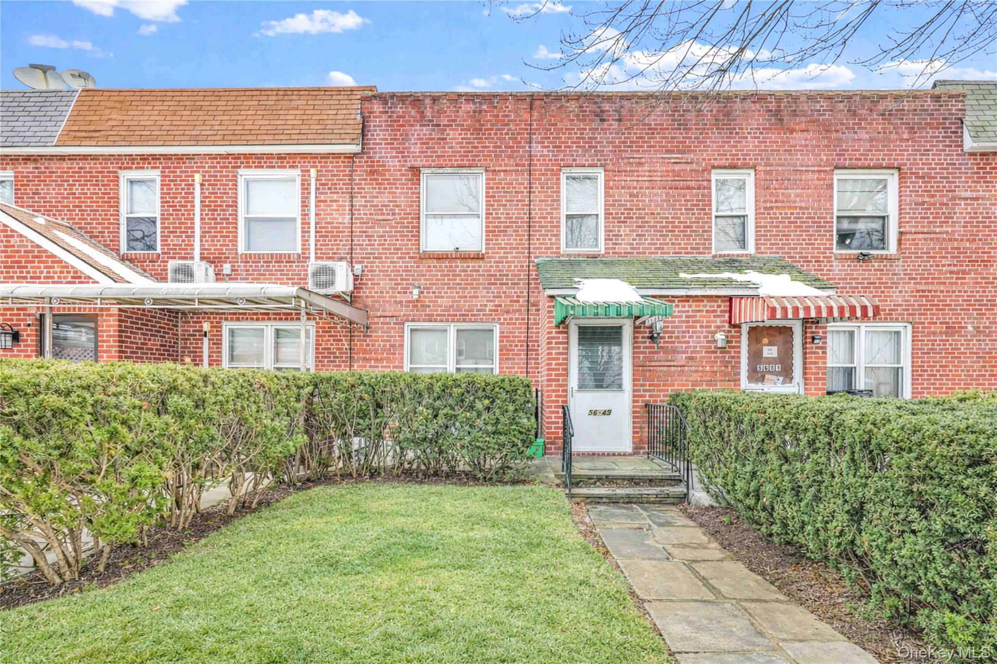 #3 photo, 5649 206th Street, كوينز Oakland Gardens , NY 11364