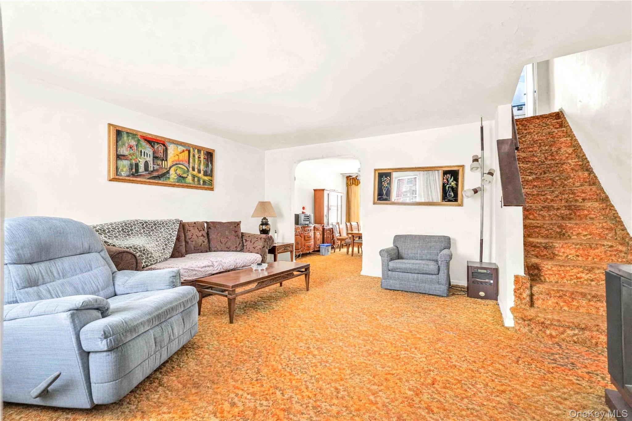 #4 photo, 5649 206th Street, كوينز Oakland Gardens , NY 11364