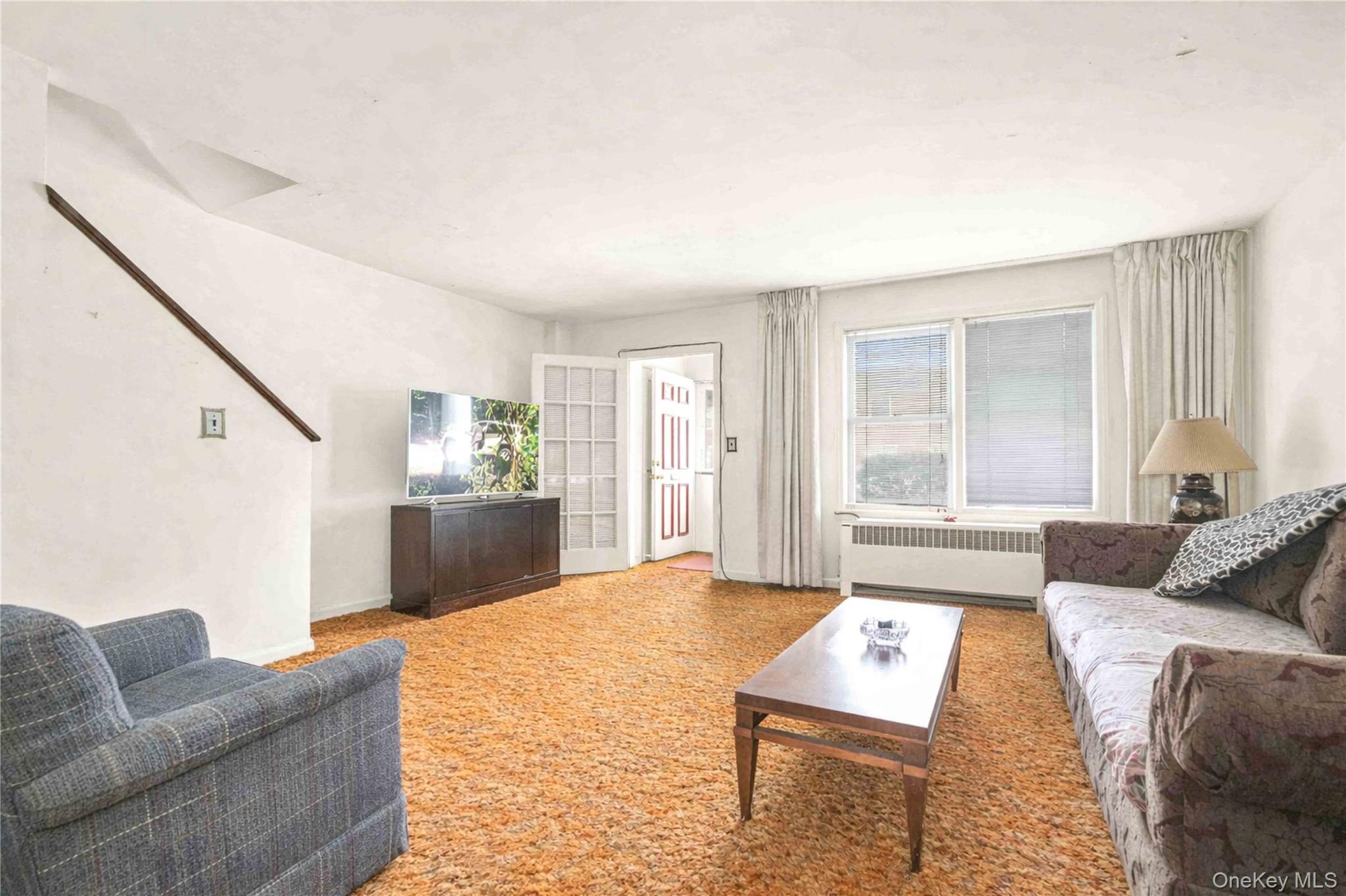 #6 photo, 5649 206th Street, كوينز Oakland Gardens , NY 11364