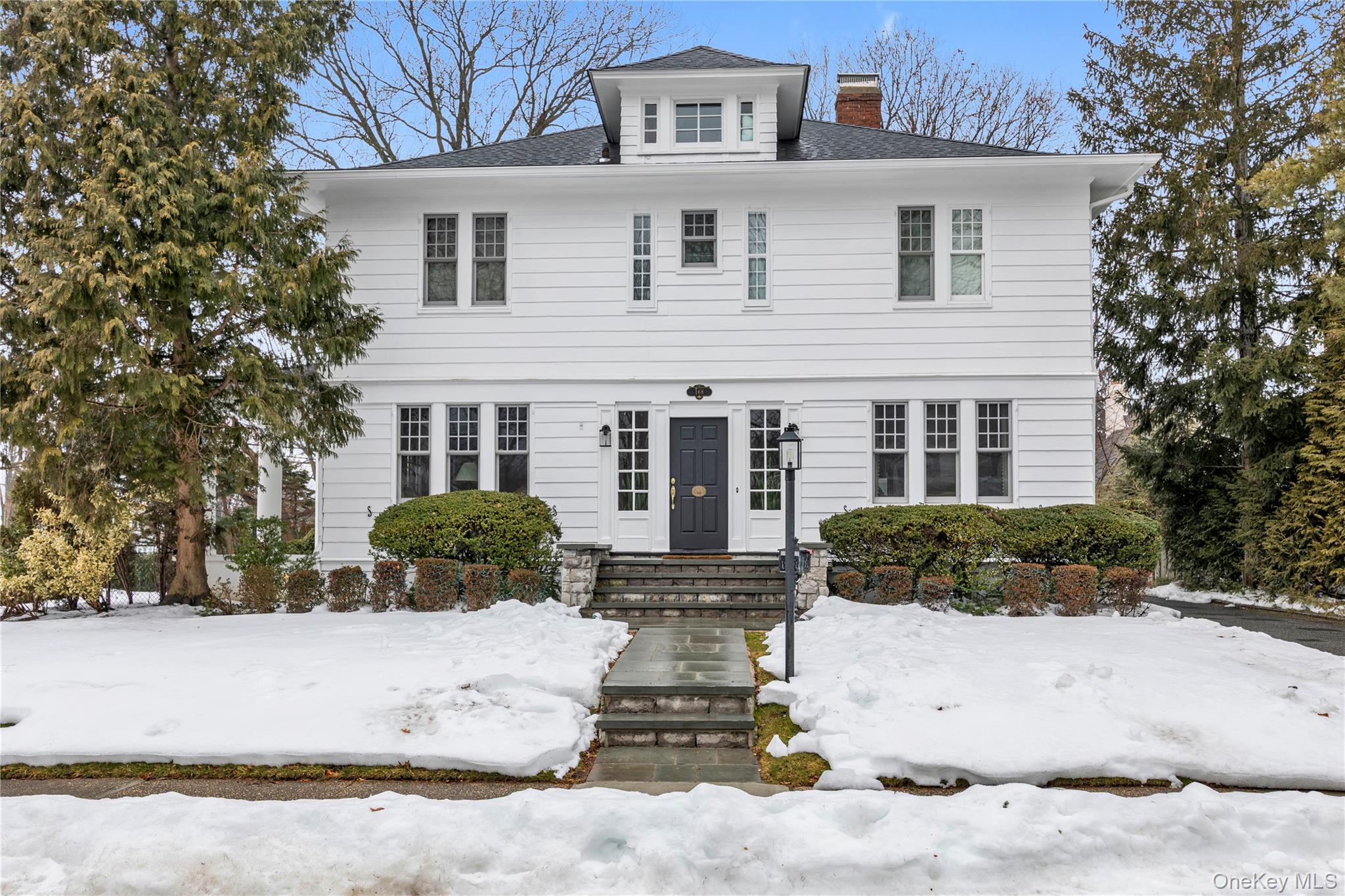 #1 photo, 168 Brixton Road, מחוז נסאו Garden City , NY 11530