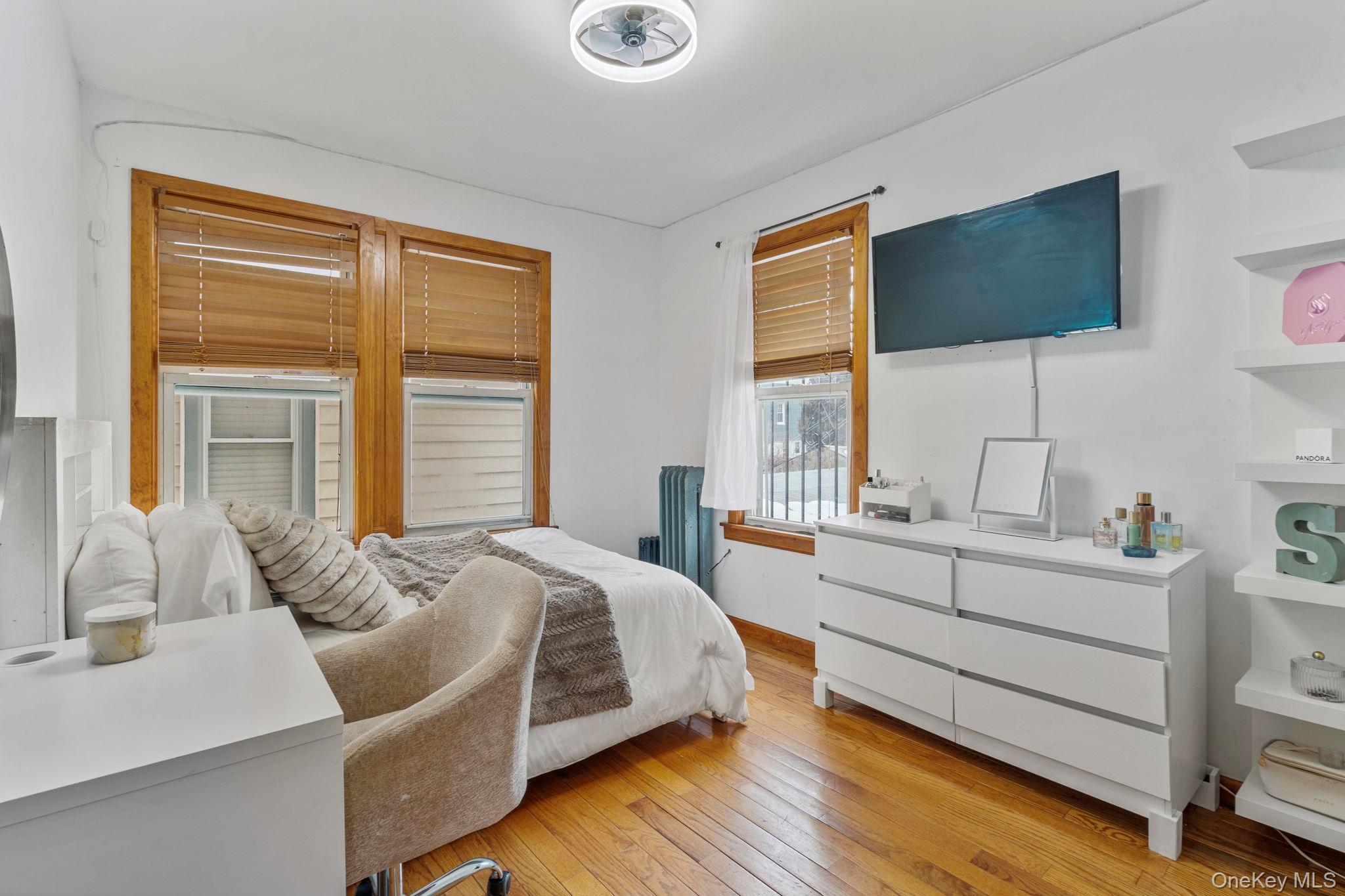 #16 photo, 10124 134th Street, Richmond Hill S. , NY 11419