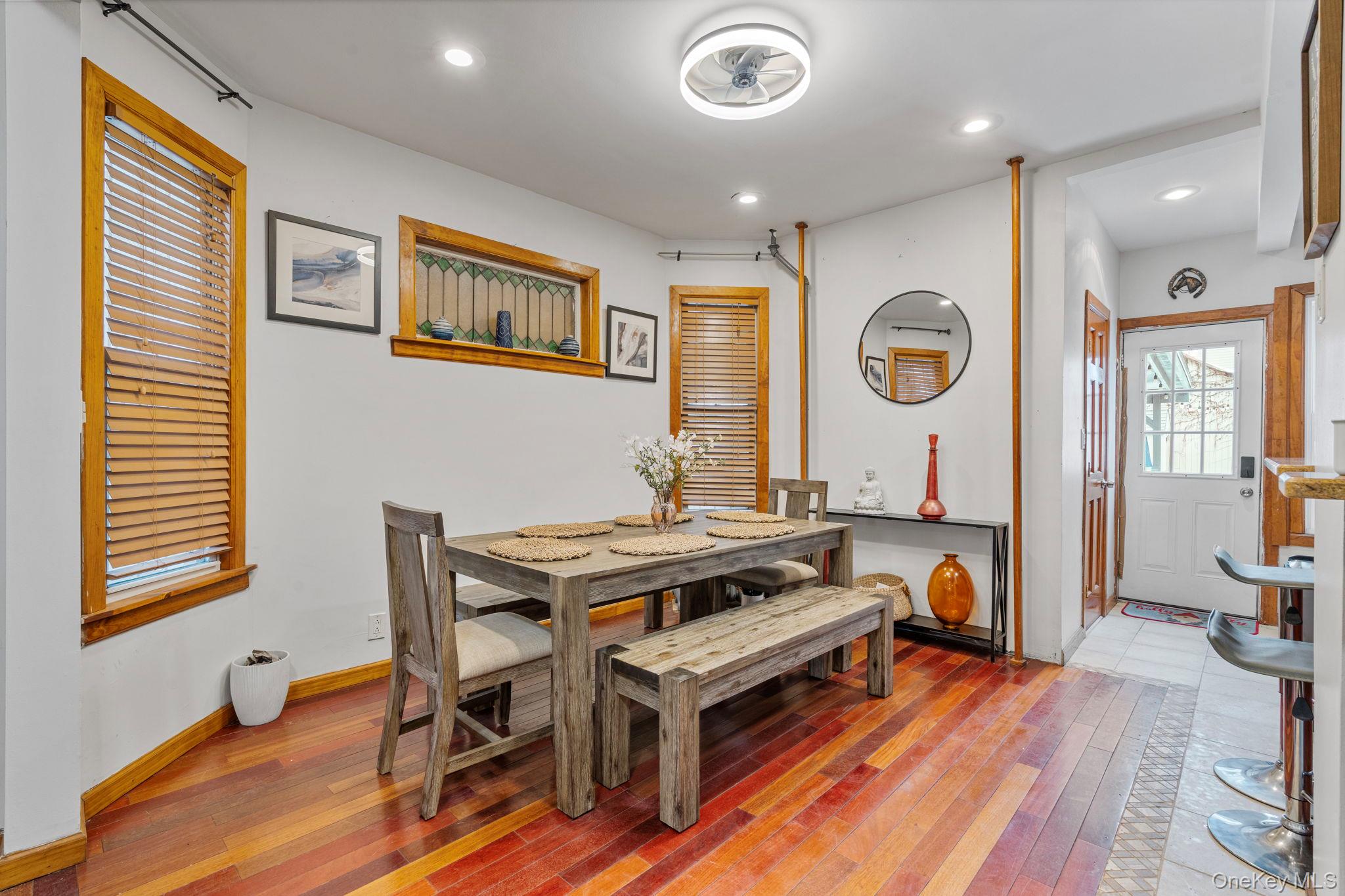 #6 photo, 10124 134th Street, Richmond Hill S. , NY 11419