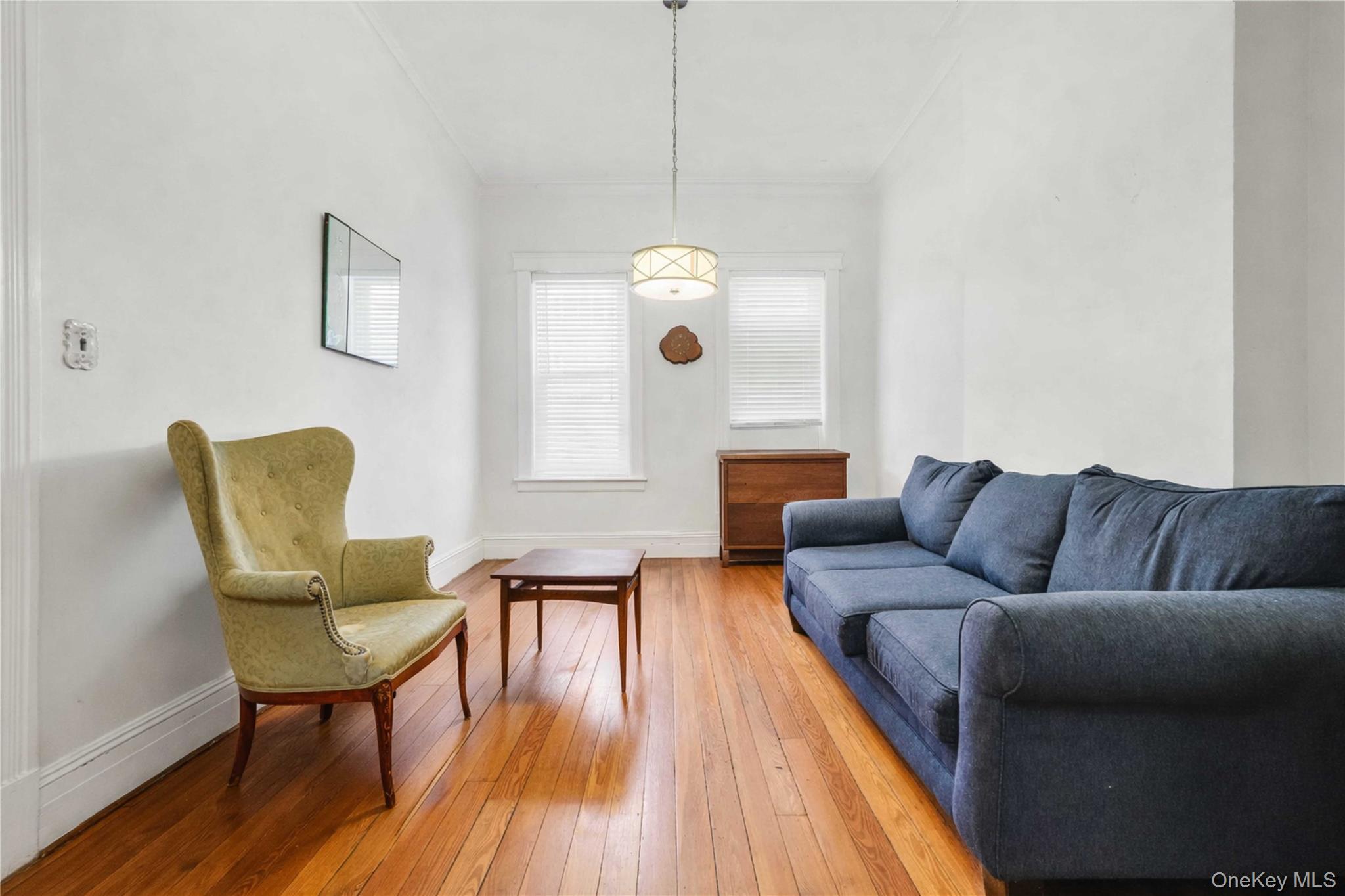 #20 photo, 5917 Putnam Avenue, كوينز Ridgewood , NY 11385