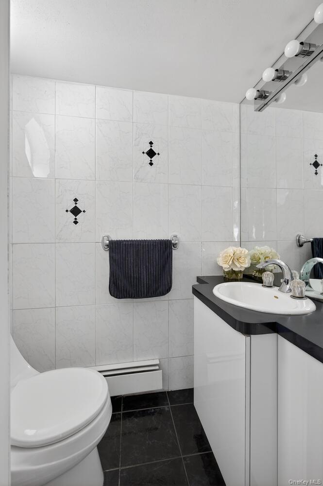 #12 photo, 18 Melrose Lane, सफ़ोक काउंटी Commack , NY 11725