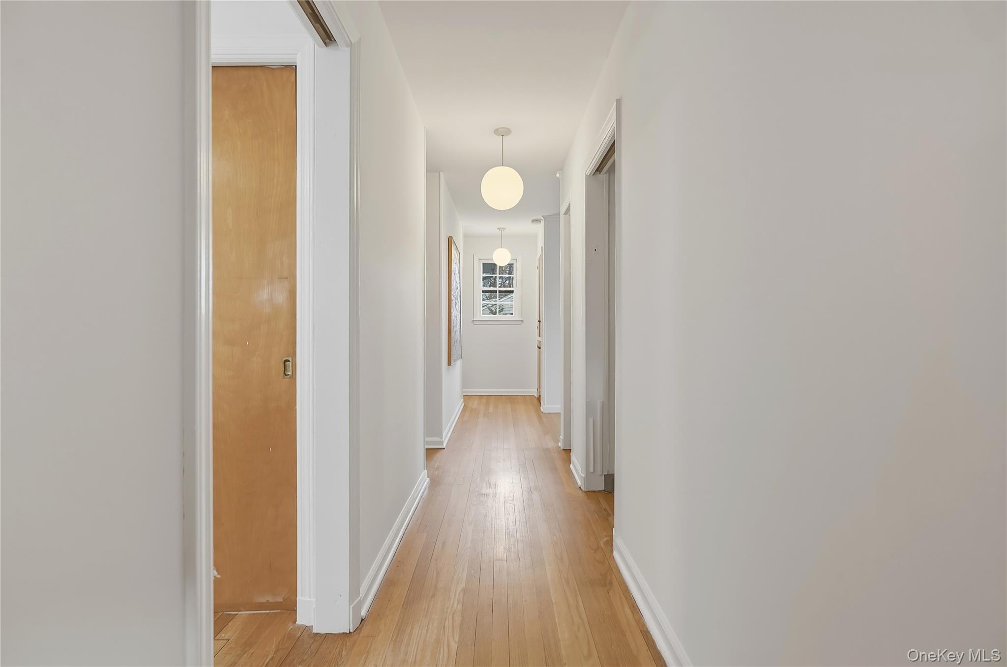 #8 photo, 32 Sherwood Drive, Larchmont , NY 10538