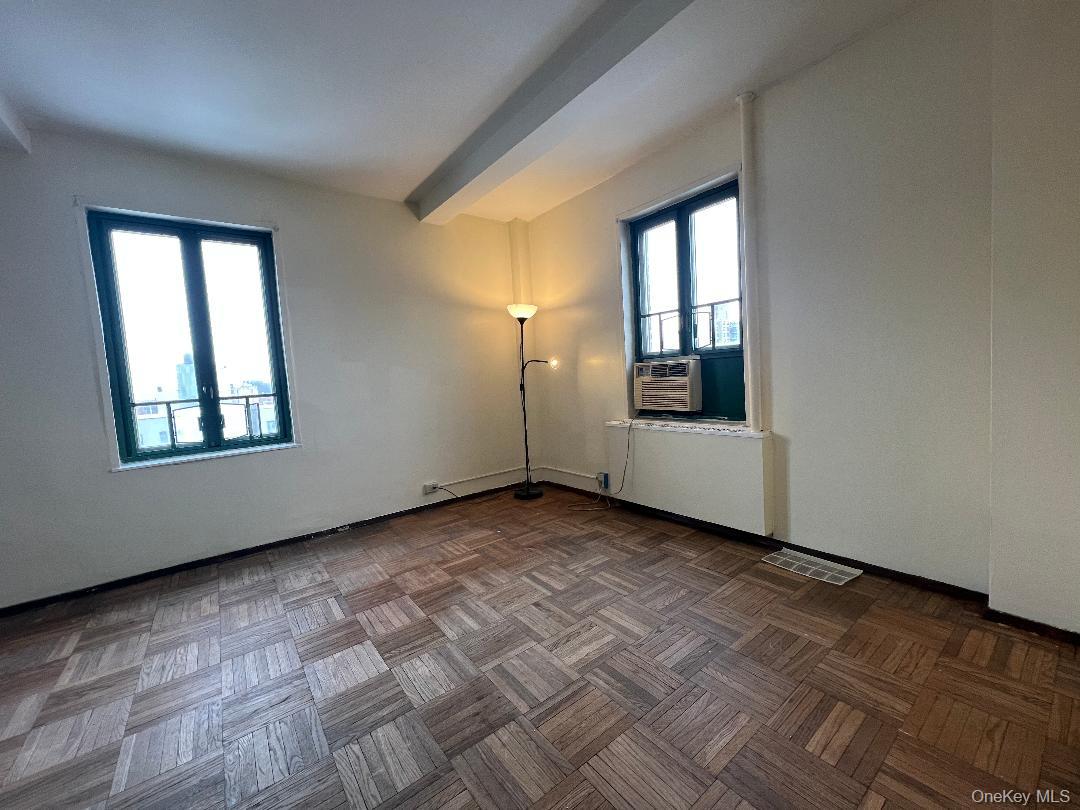 #1 photo, 1314 Virginia Avenue, ब्रोंक्स Bronx , NY 10462