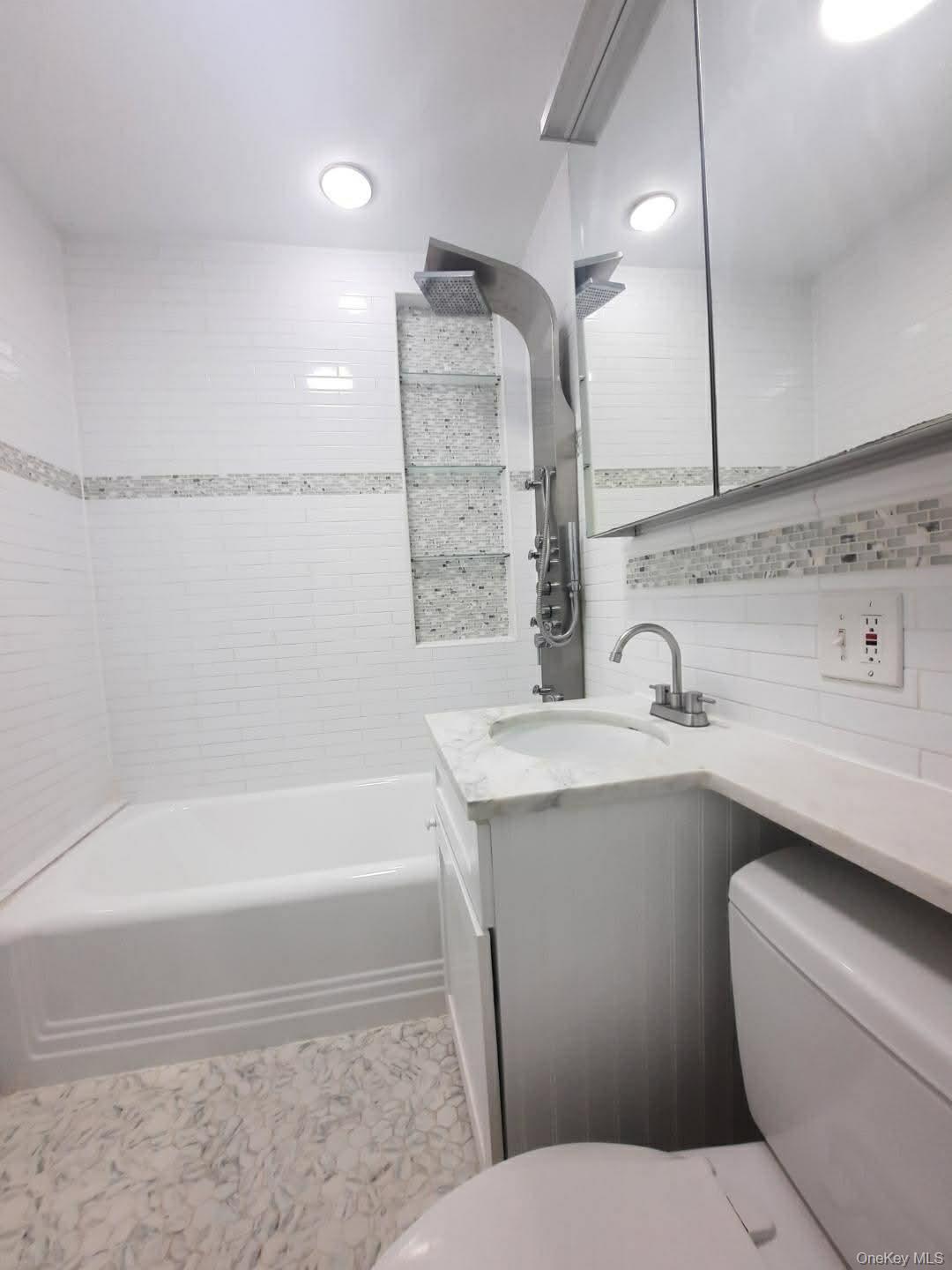 #4 photo, Bronx, Bronx , NY 10470