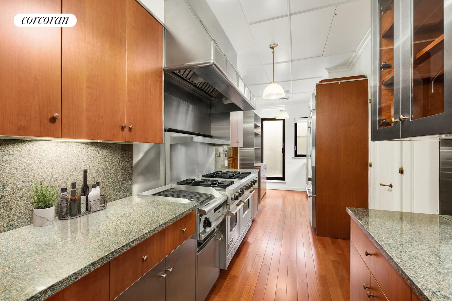 #6 photo, 875 PARK Avenue, 맨해튼 Lenox Hill , NY 10075