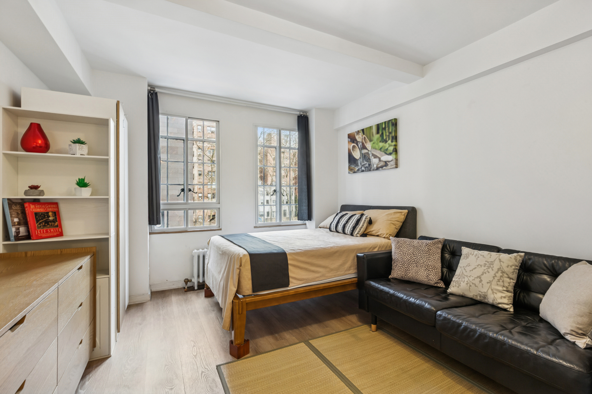 #4 photo, 320 E 42ND Street, Murray Hill , NY 10017