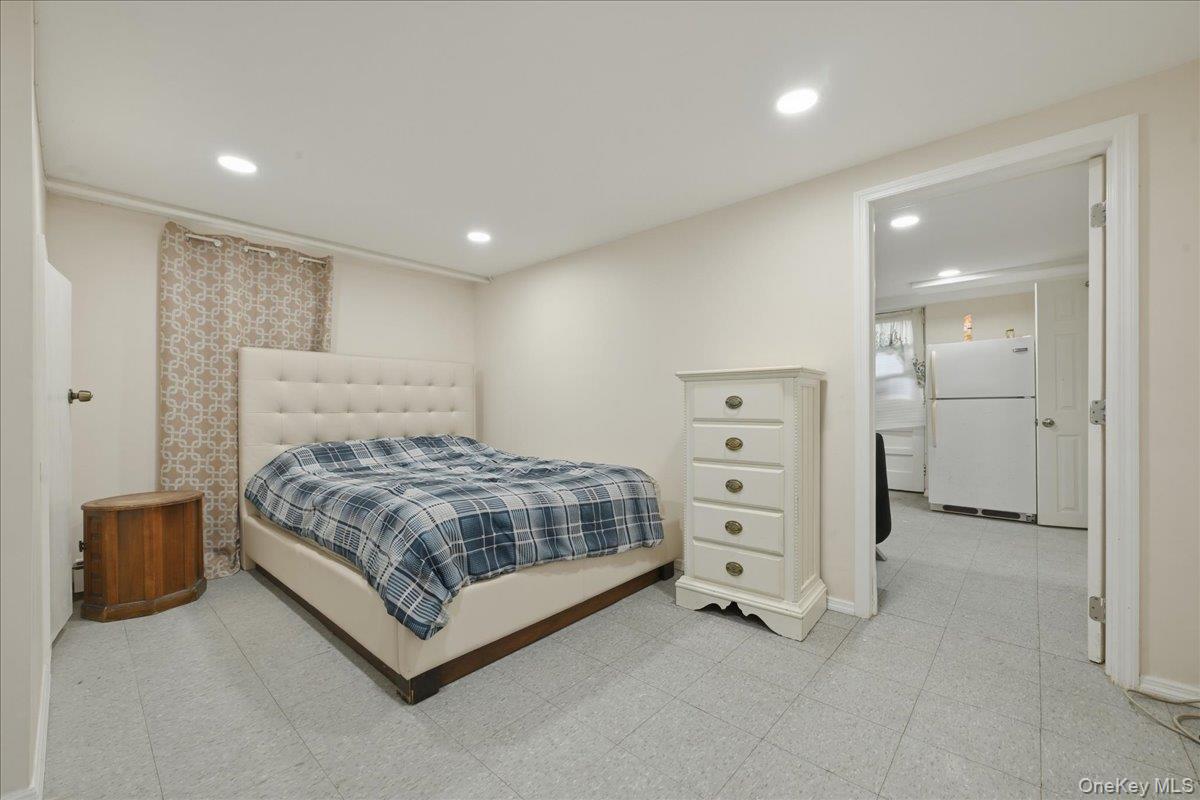 #15 photo, 13514 220th Street, Laurelton , NY 11413