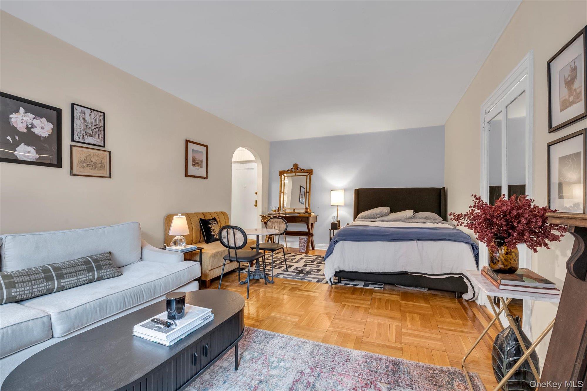 #2 photo, 8380 118th Street, Kew Gardens , NY 11415